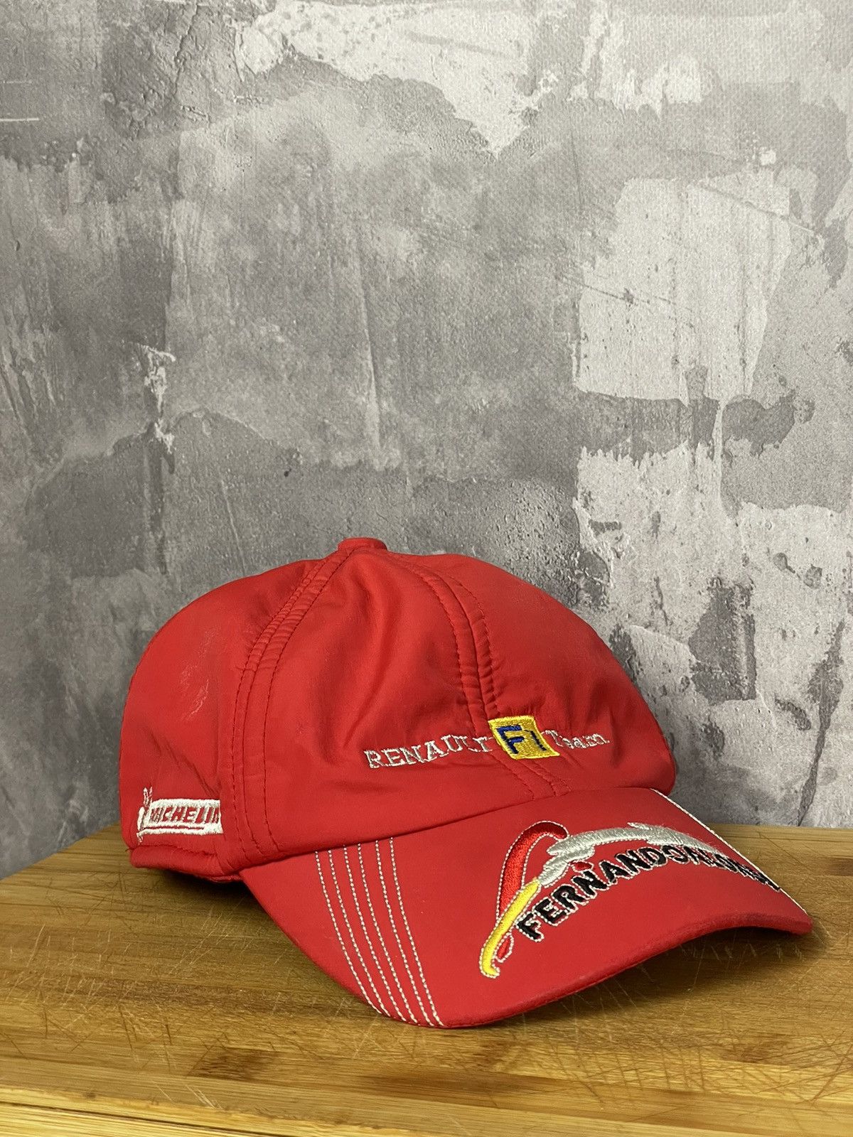 Vintage Vintage Authentic Fernando Alonso F1 Daring Cap Size 26 - 1 Thumbnail