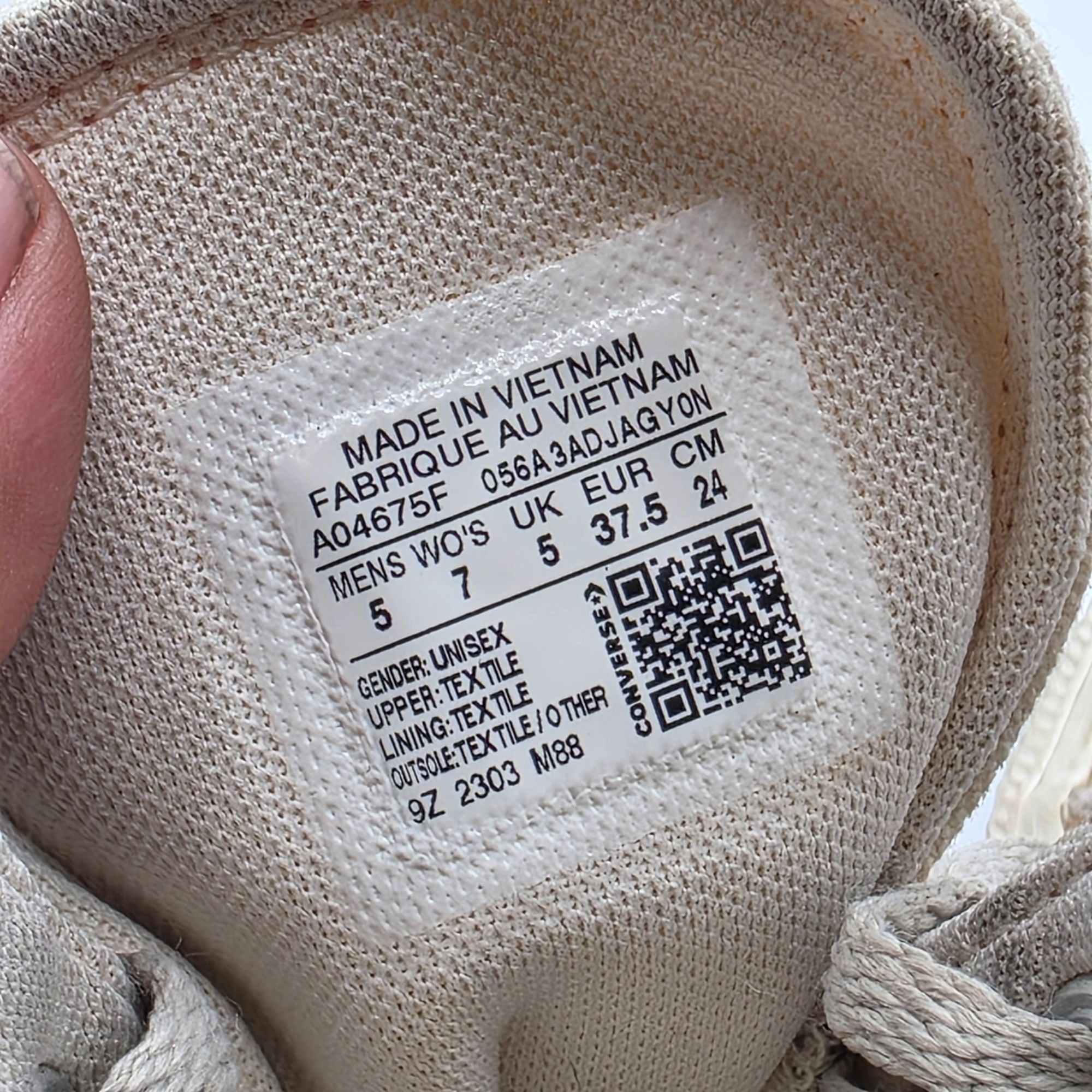 Converse Converse Chuck Taylor Patchwork Womens Size 7 White Sneaker Size US 7 / IT 37 - 6 Thumbnail