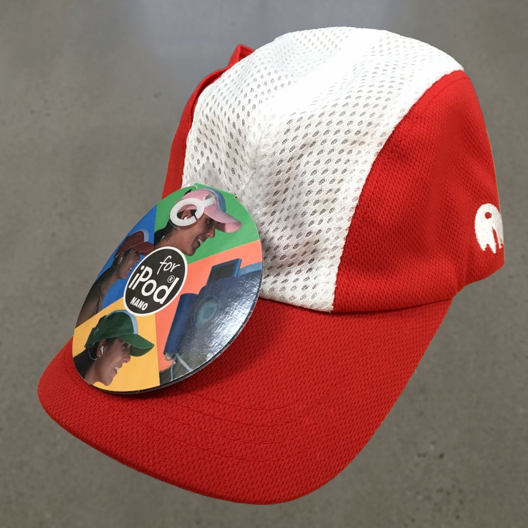 Vintage iXound Wear 5 Panel Cap Womens Red One Size Adjustable Curved Brim Perforated Baseball Cap Size ONE SIZE - 1 Thumbnail
