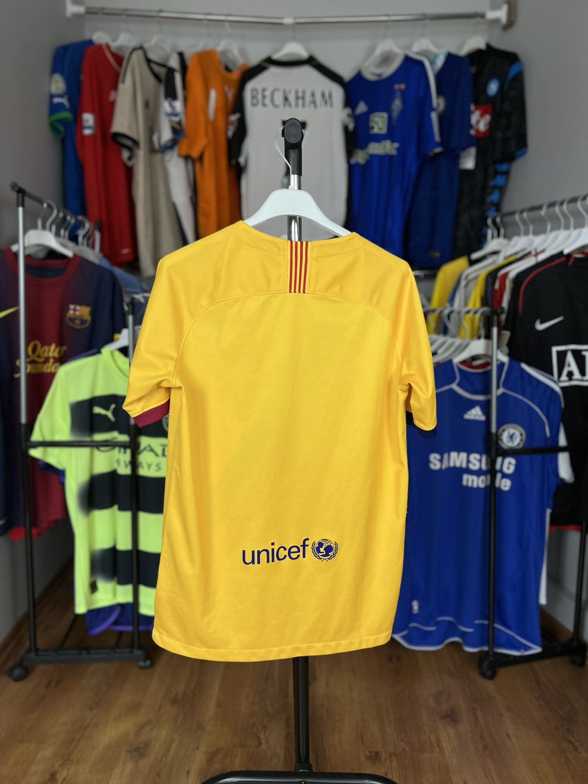 Nike Soccer Jersey 2019/20 Nike Barcelona Size US S / EU 44-46 / 1 - 2 Thumbnail