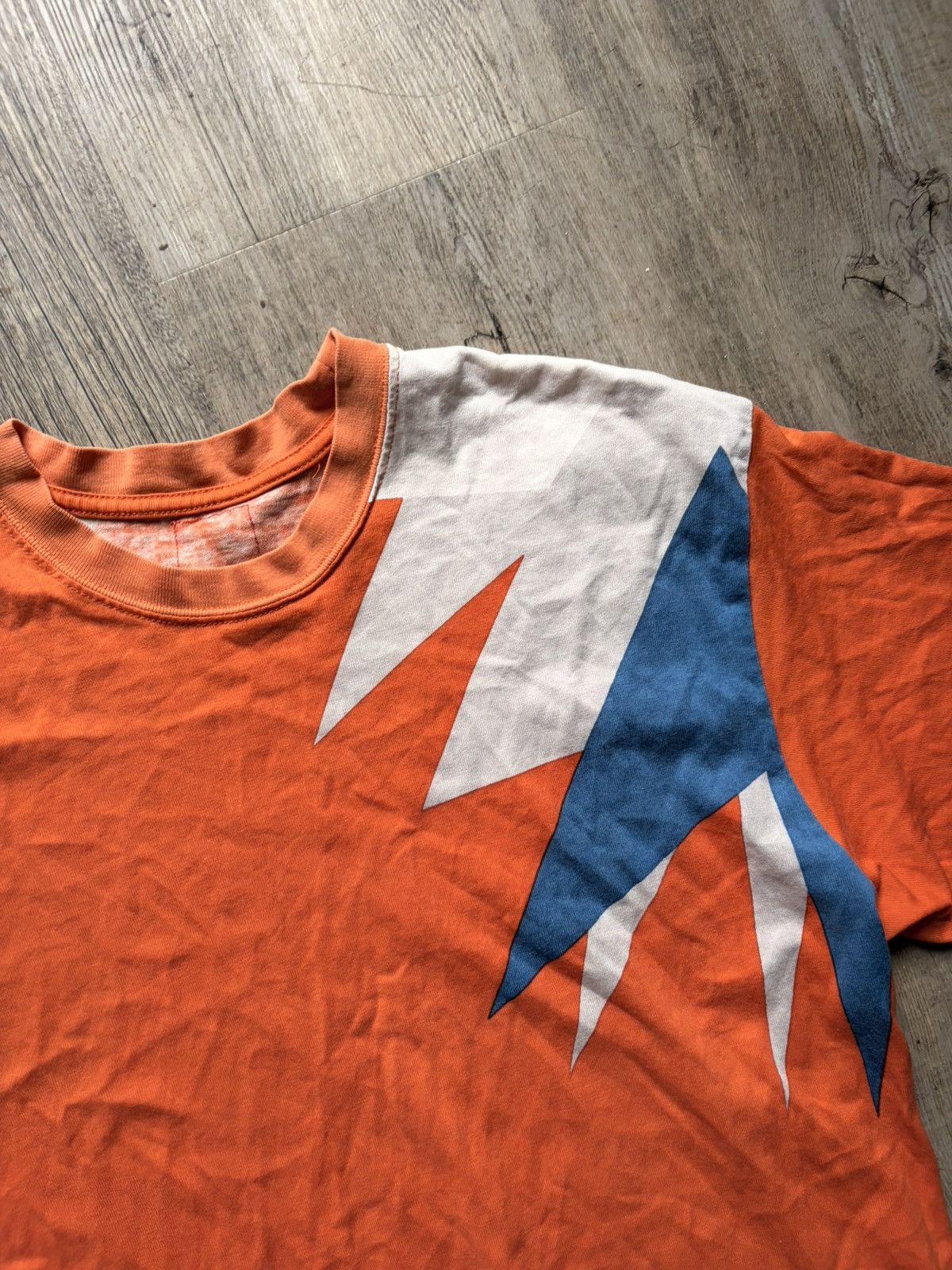 Undercover 2000s Undercover orange t-shirt Size US L / EU 52-54 / 3 - 4 Thumbnail