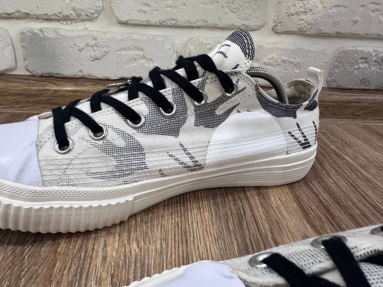 McQ Alexander McQueen McQ Alexander McQueen Men Swallow Plimsoll Sneakers Shoes Size US 10 / EU 43 - 11 Thumbnail
