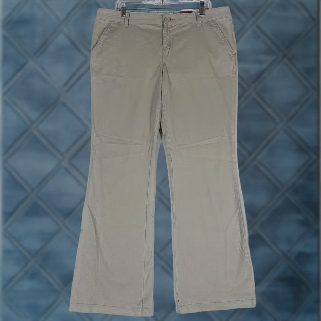 Vintage Kohls SO NEW Bootcut Khaki Pants Girls Teens Size 17 Uniform Pants Stretch NWT Size 38" / US 16 / IT 52 - 1 Thumbnail