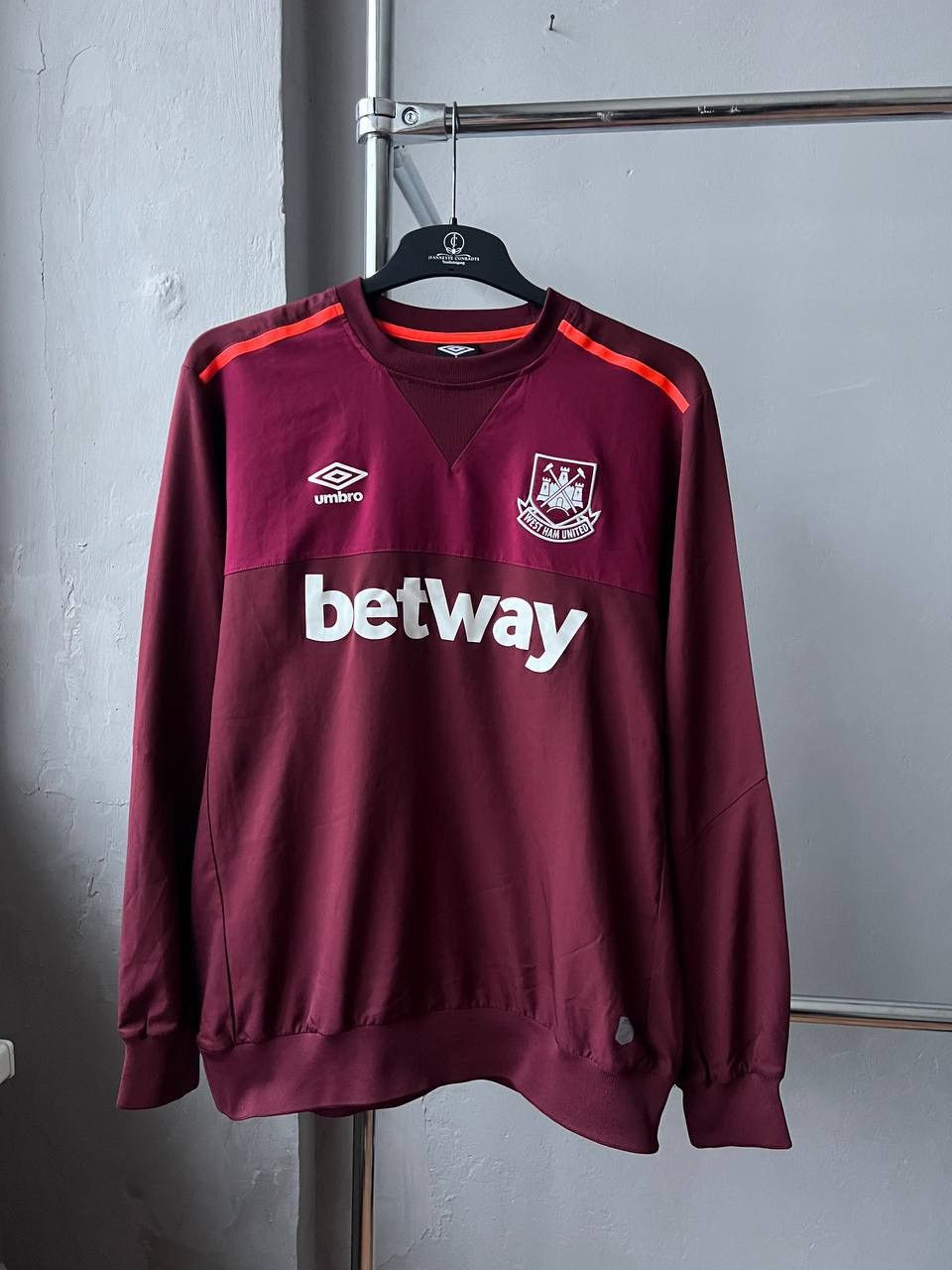 Umbro 2020/21 WEST HAM UNITED TRAINING SOCCER FOOTBALL JACKET SZ L Size US L / EU 52-54 / 3 - 2 Thumbnail