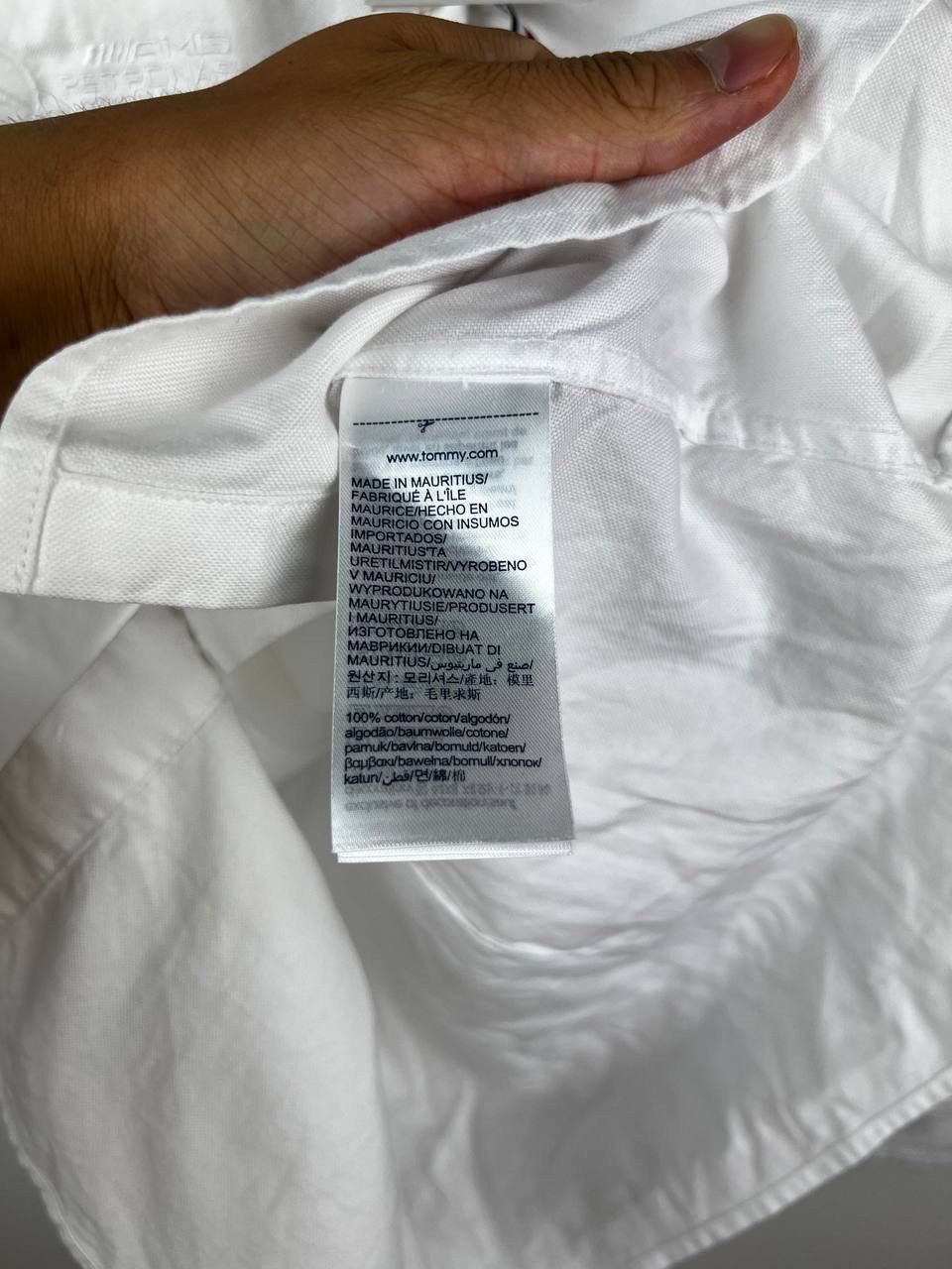 Tommy Hilfiger Tommy Hilfiger Mercedes Benz shirt women’s size us 4 Size XS / US 0-2 / IT 36-38 - 3 Thumbnail