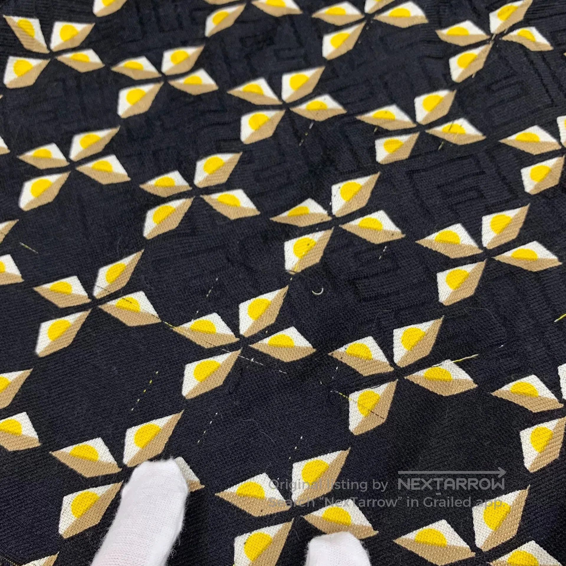 Fendi fendi geometric print silk shawl coat. Size US M / EU 48-50 / 2 - 6 Thumbnail