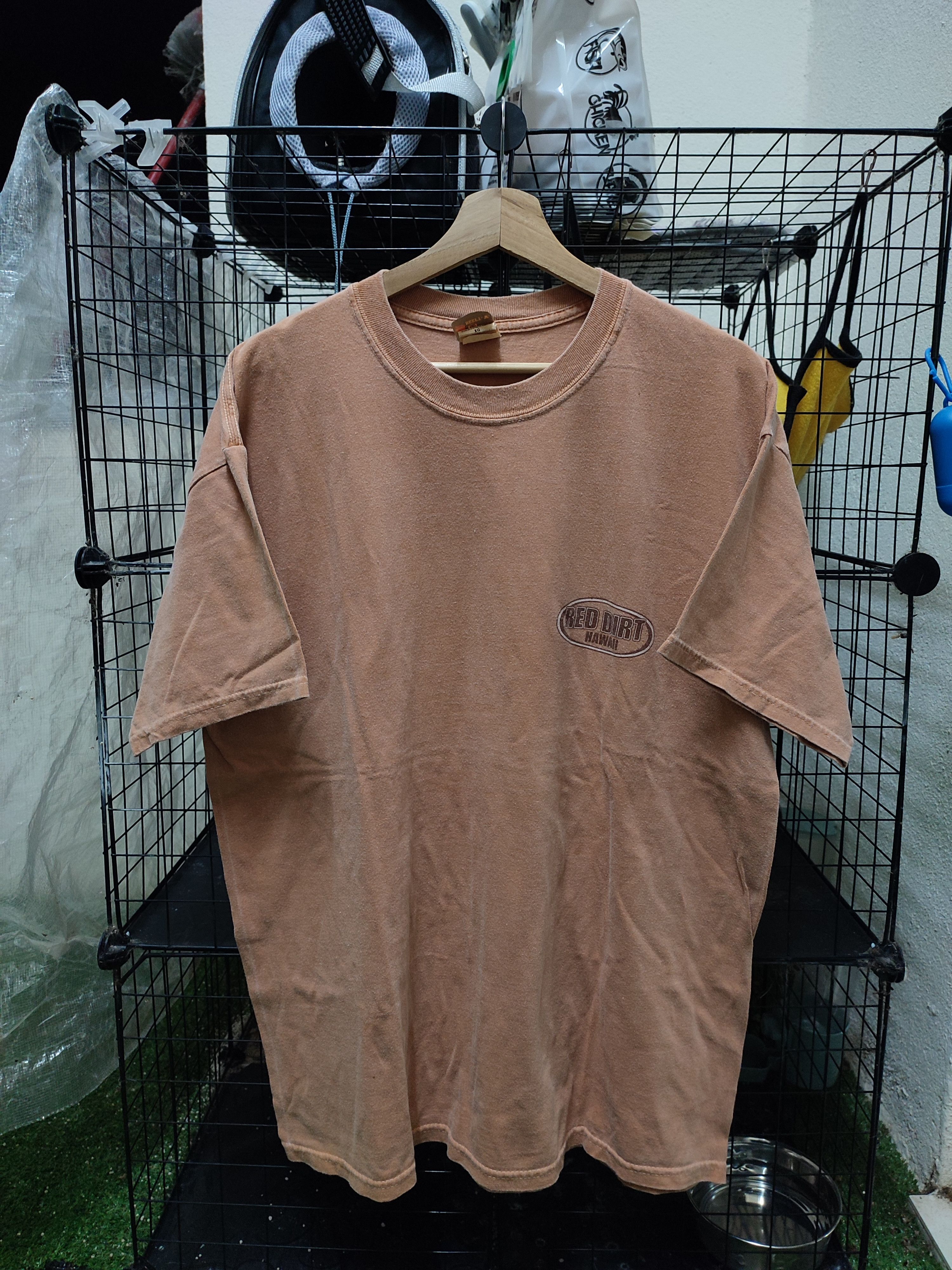 Hanes 🔥Crazy Vintage Red Dirt Hawaii Tee Size US XL / EU 56 / 4 - 1 Thumbnail