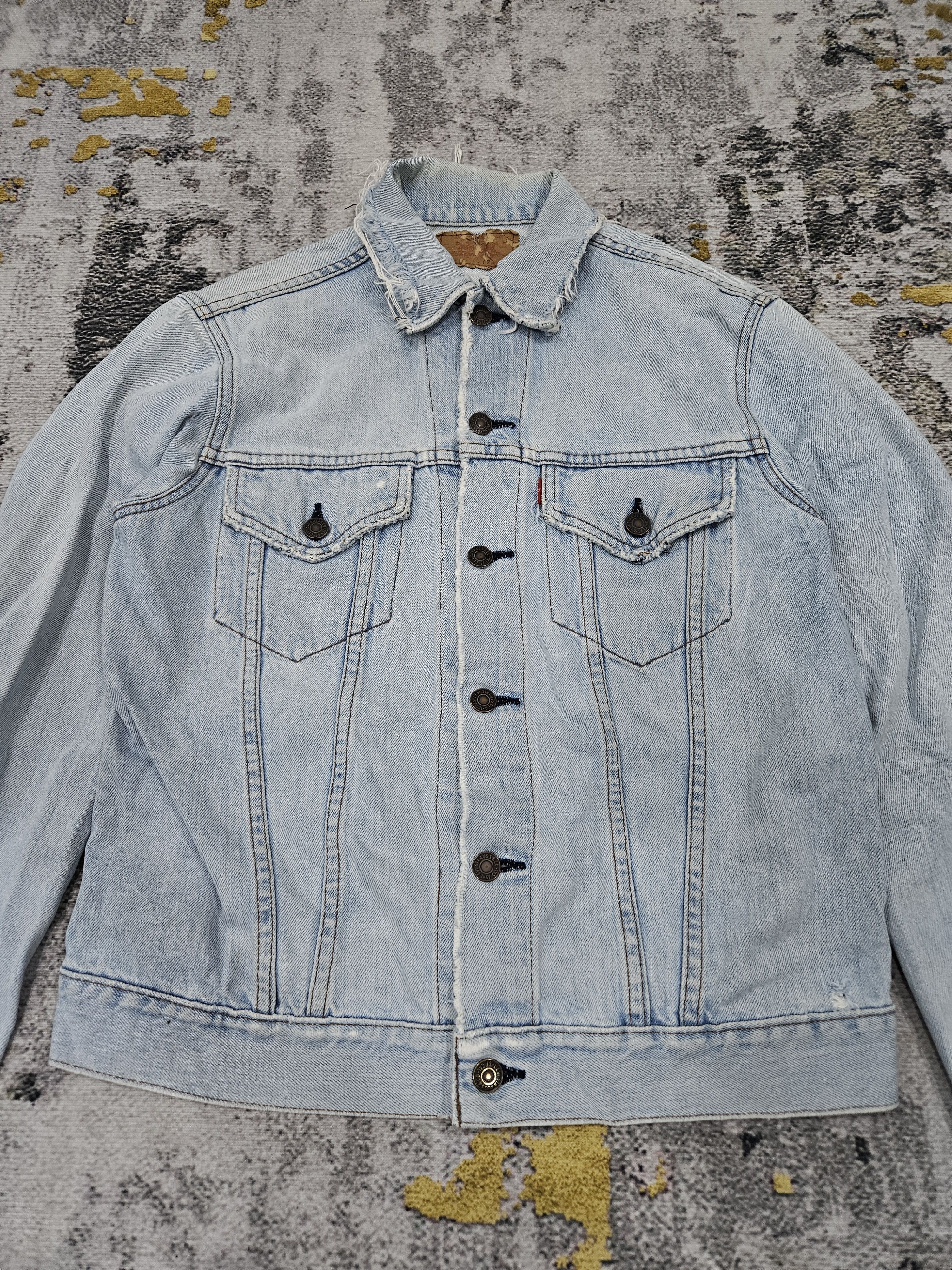 Levi's Vintage Style Levis Light Denim Trucker Jacket - Classic Fit Size US S / EU 44-46 / 1 - 5 Thumbnail
