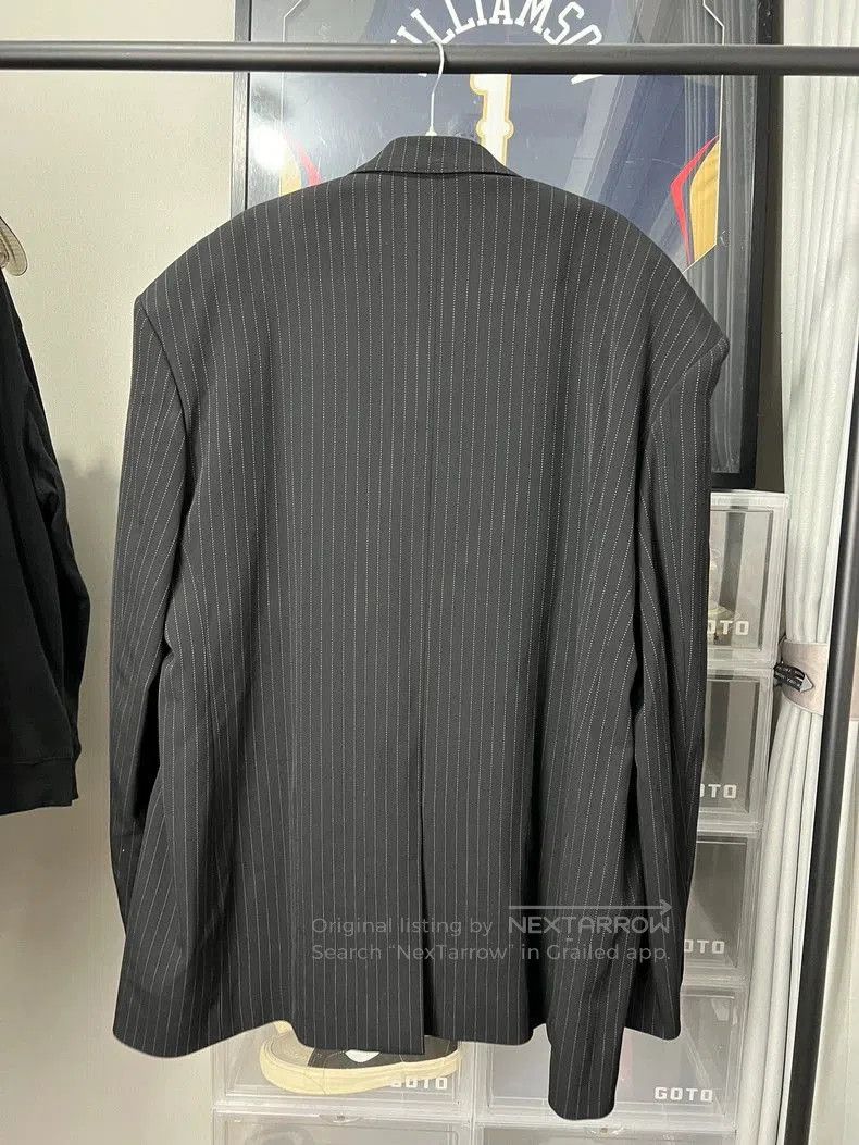 Balenciaga Balenciaga Striped Oversized Shoulder Blazer. Size US S / EU 44-46 / 1 - 2 Thumbnail