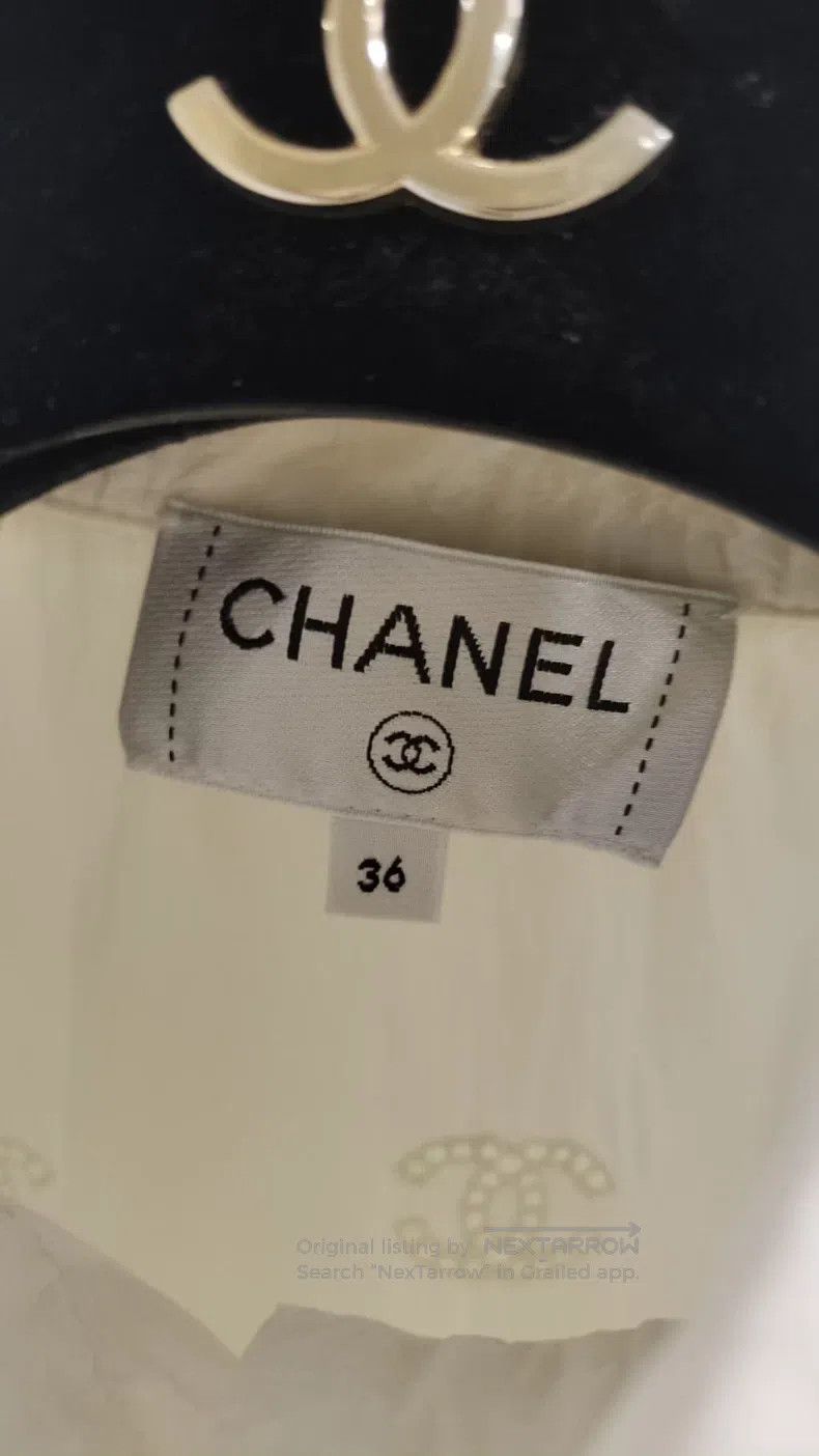 Chanel Chanel Full logo silk white shirt Size XS / US 0-2 / IT 36-38 - 2 Thumbnail