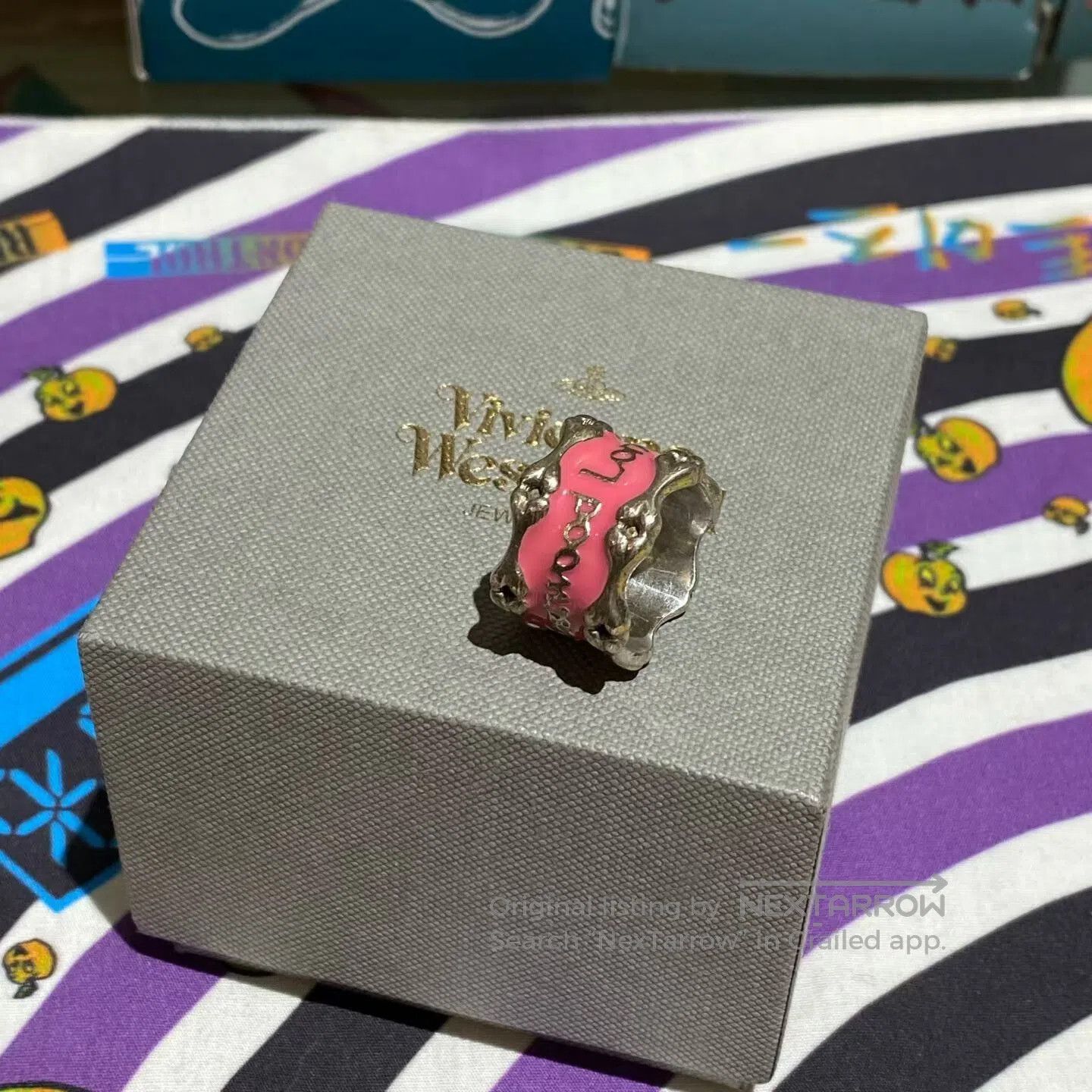 Vivienne Westwood Vivienne Westwood Pink Bone Ring. Size ONE SIZE - 3 Thumbnail