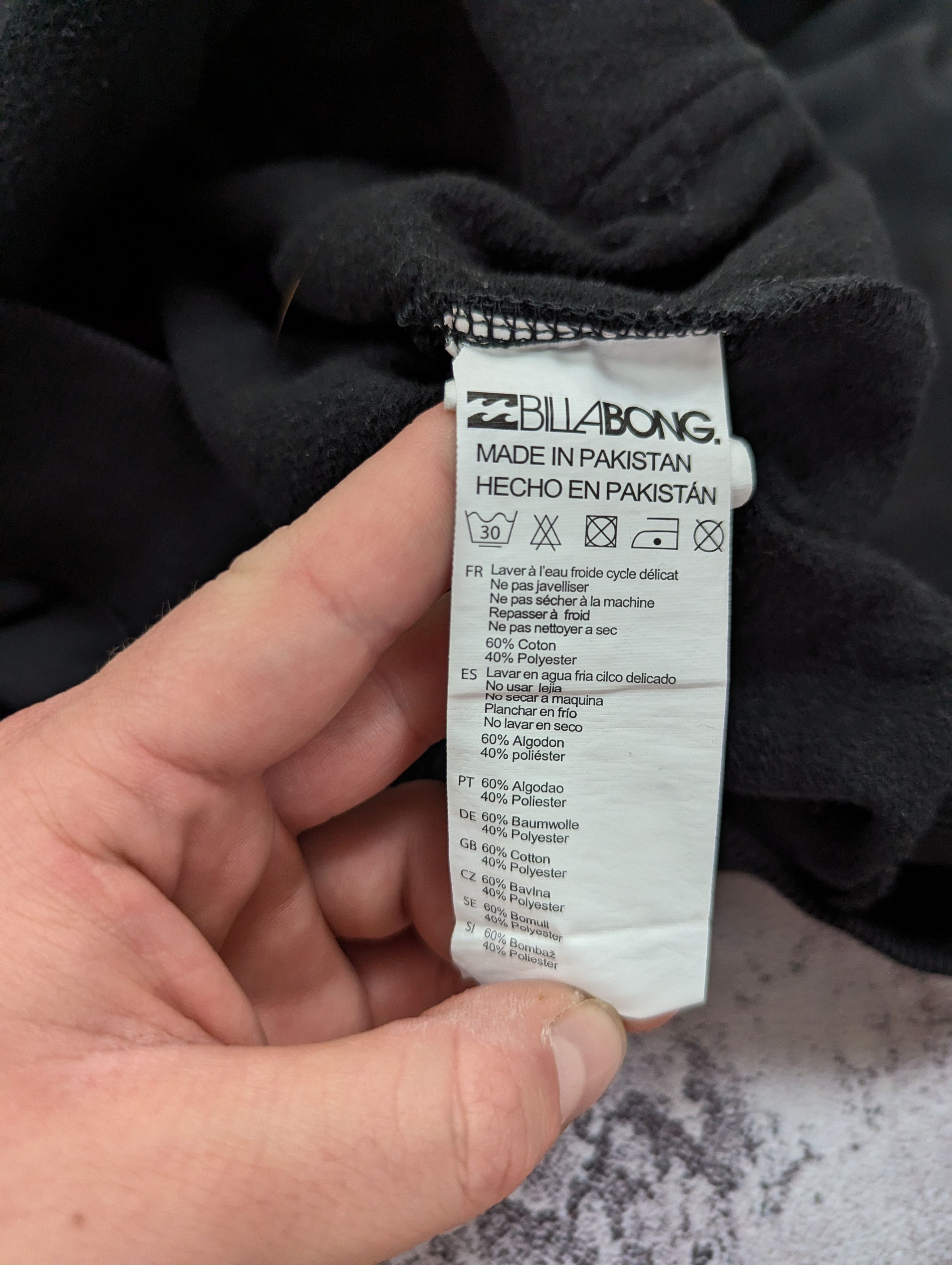 Billabong Billabong Hoodie Black Logo Surf Skate Size L Vintage Size US L / EU 52-54 / 3 - 23 Thumbnail