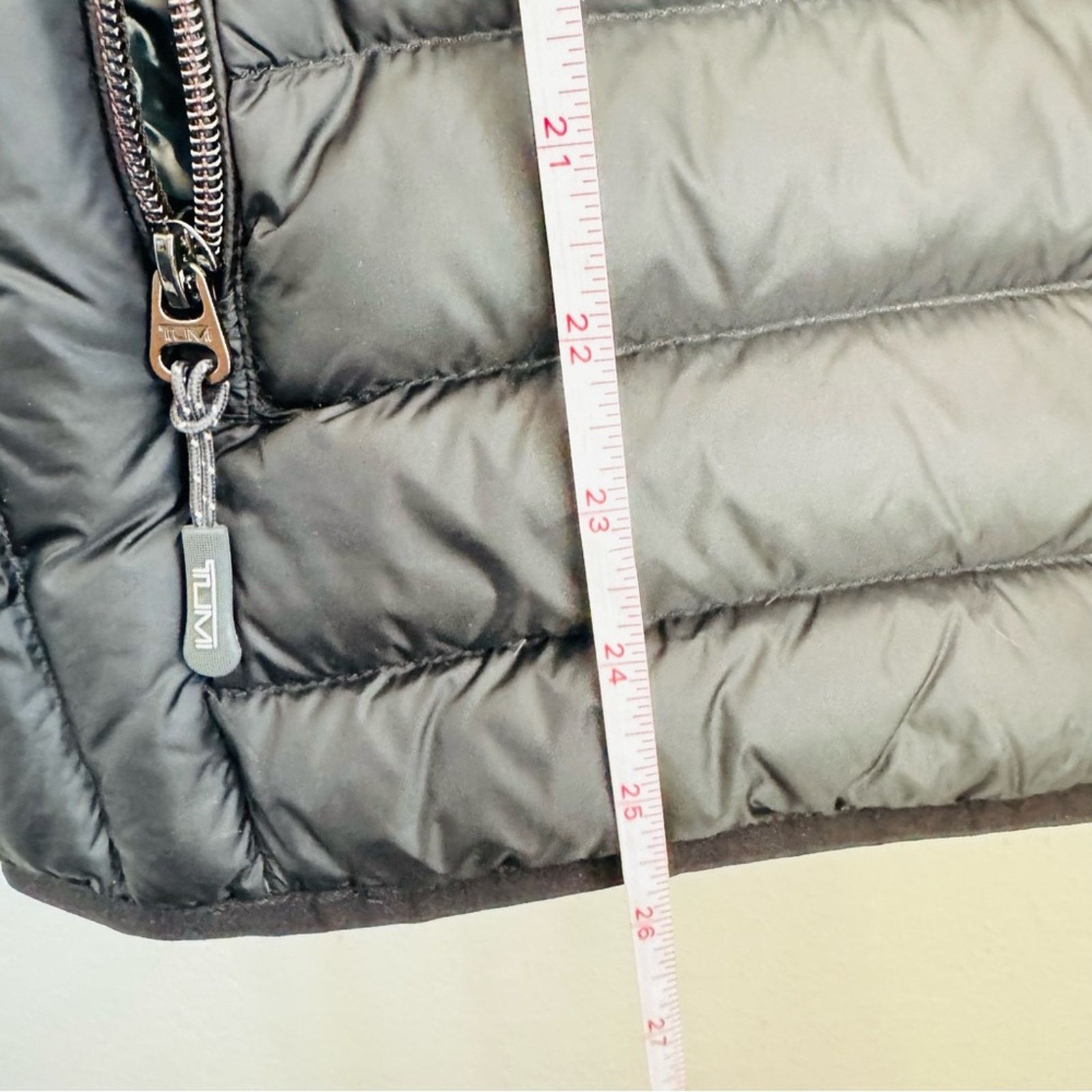 Tumi TUMI PAX Black Puffer Down Vest $195 Jacket Pillow Pouch Size US S / EU 44-46 / 1 - 13 Thumbnail