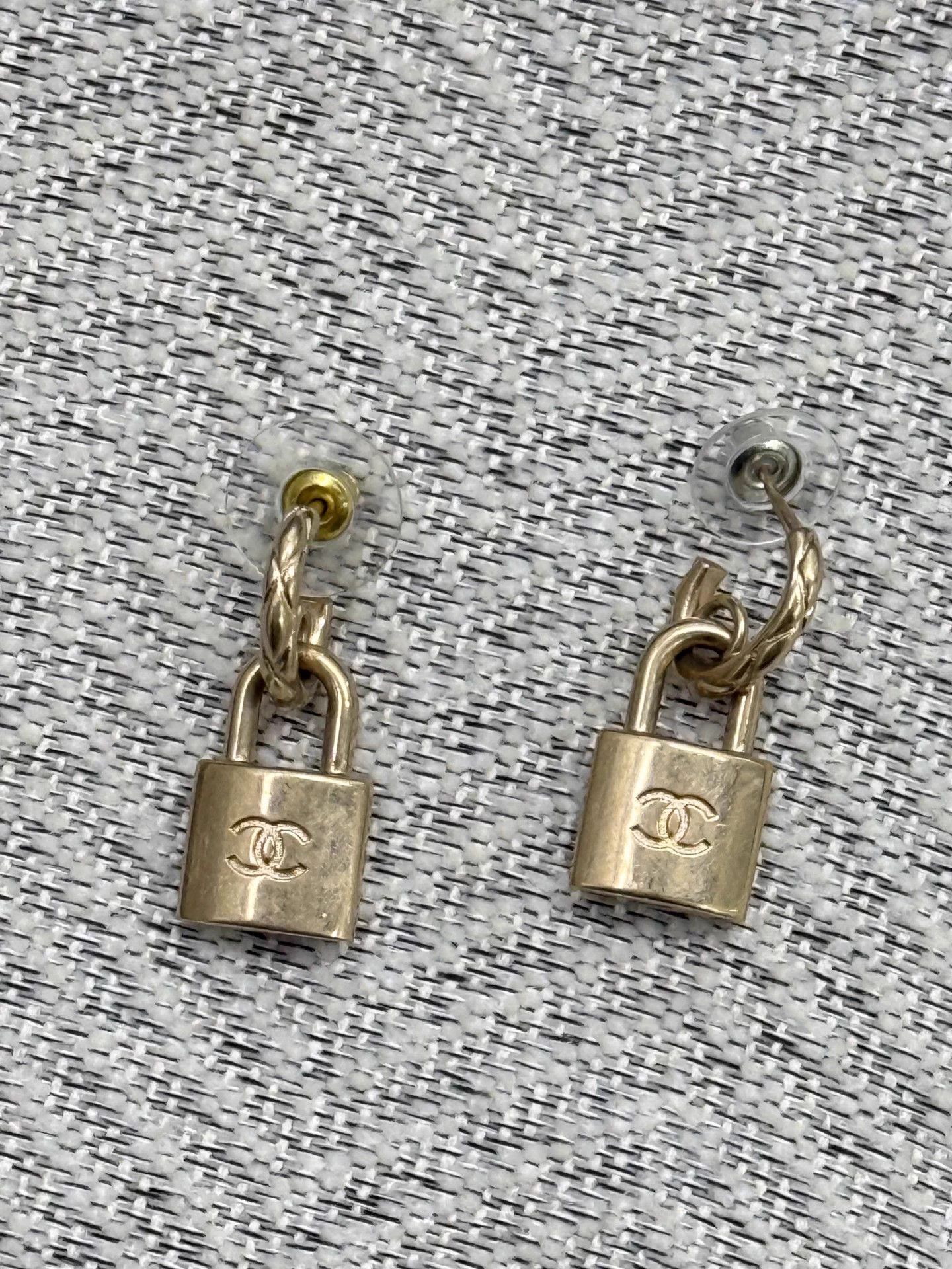Chanel Chanel Aged Metal Key Lock Earrings Size ONE SIZE - 1 Thumbnail