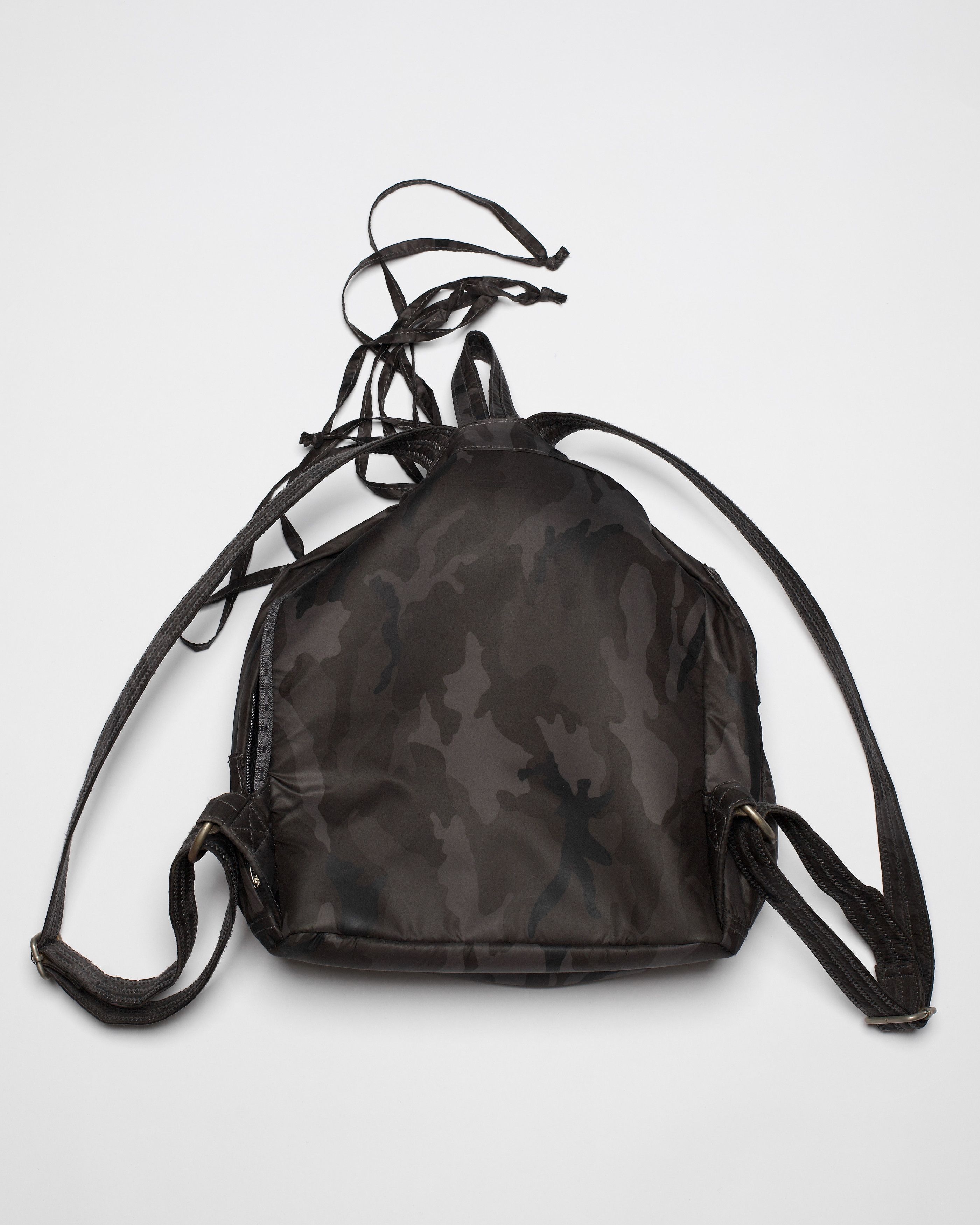 Marithe + Francois Girbaud Marithé + François Girbaud 'Pokachu' Camo Bag Size ONE SIZE - 3 Thumbnail