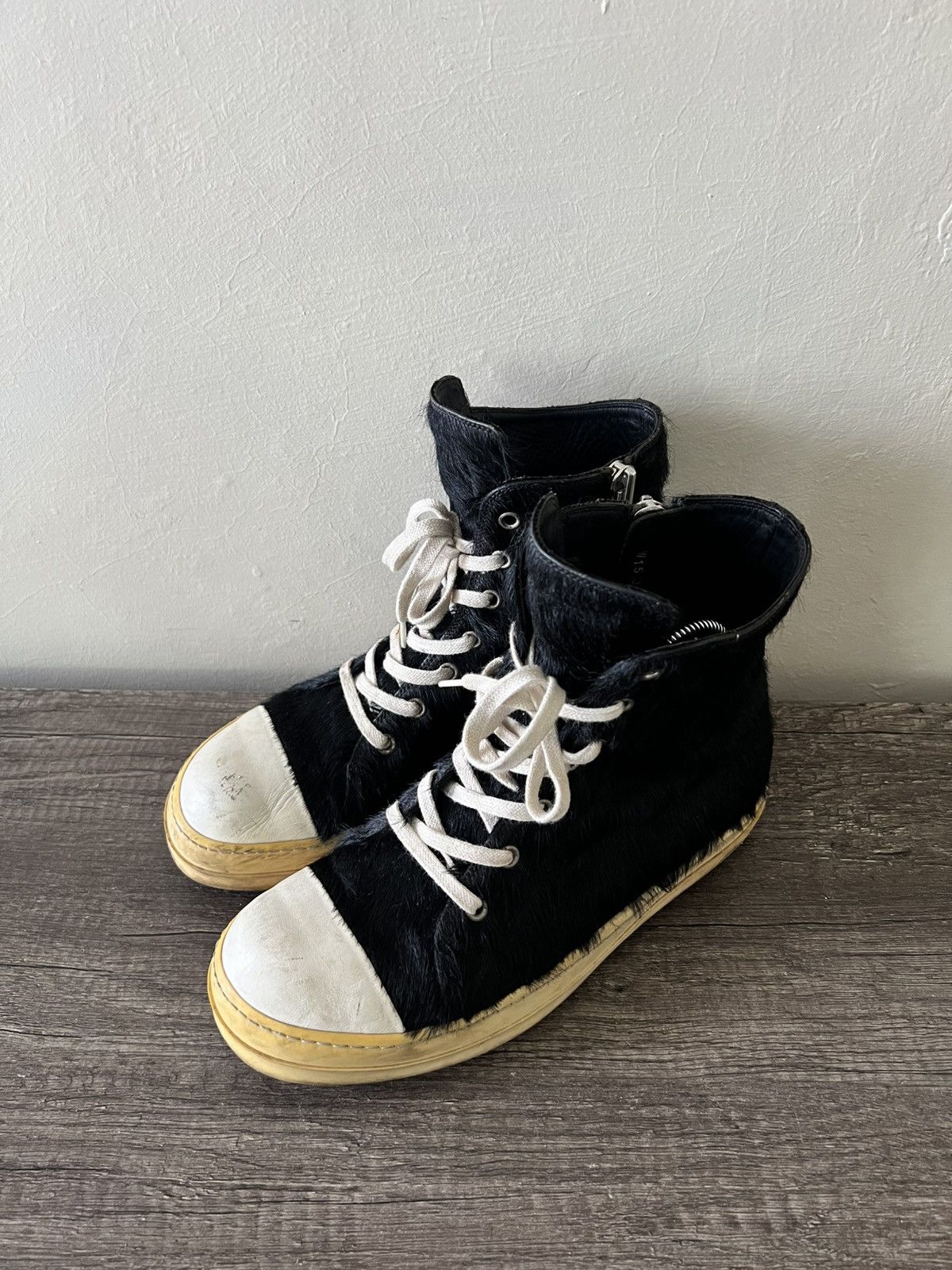Rick Owens RICK OWENS PONY HAIR RAMONES HIGHTOP– BLACK/MILK Size US 7 / EU 40 - 6 Thumbnail
