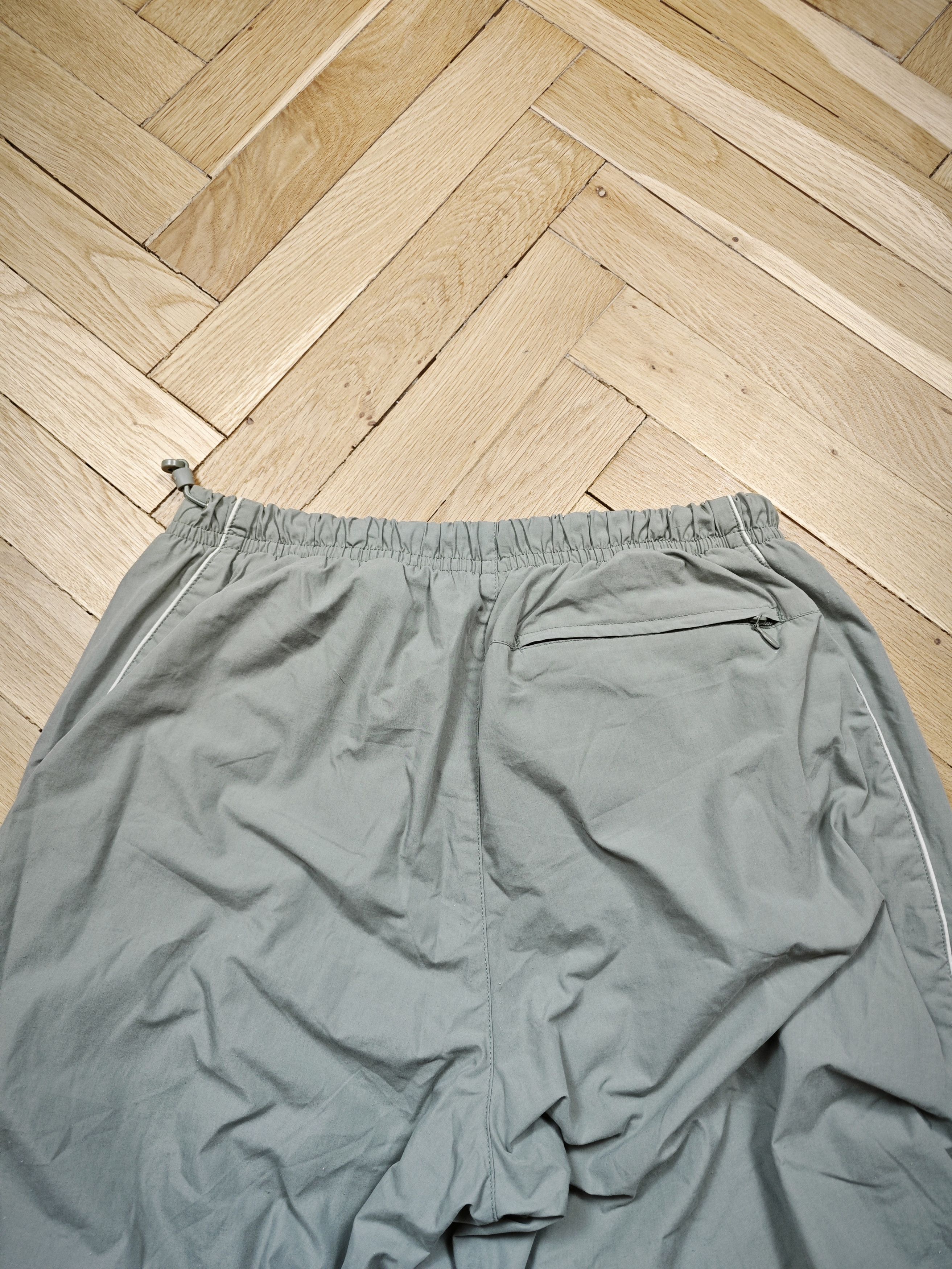 Nike Nike vintage pants Size US 33 - 7 Thumbnail