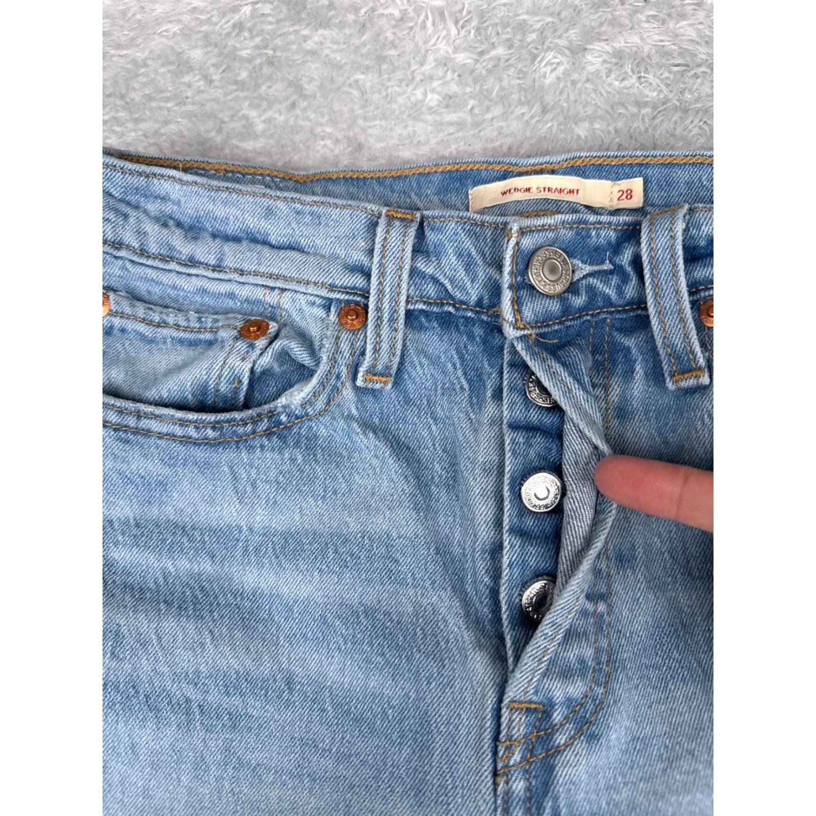 Levi's Levi's Jeans Womens 28 Blue Denim Wedgie Straight Distressed 28x26 Vintage No Size 28" / US 6 / IT 42 - 5 Thumbnail