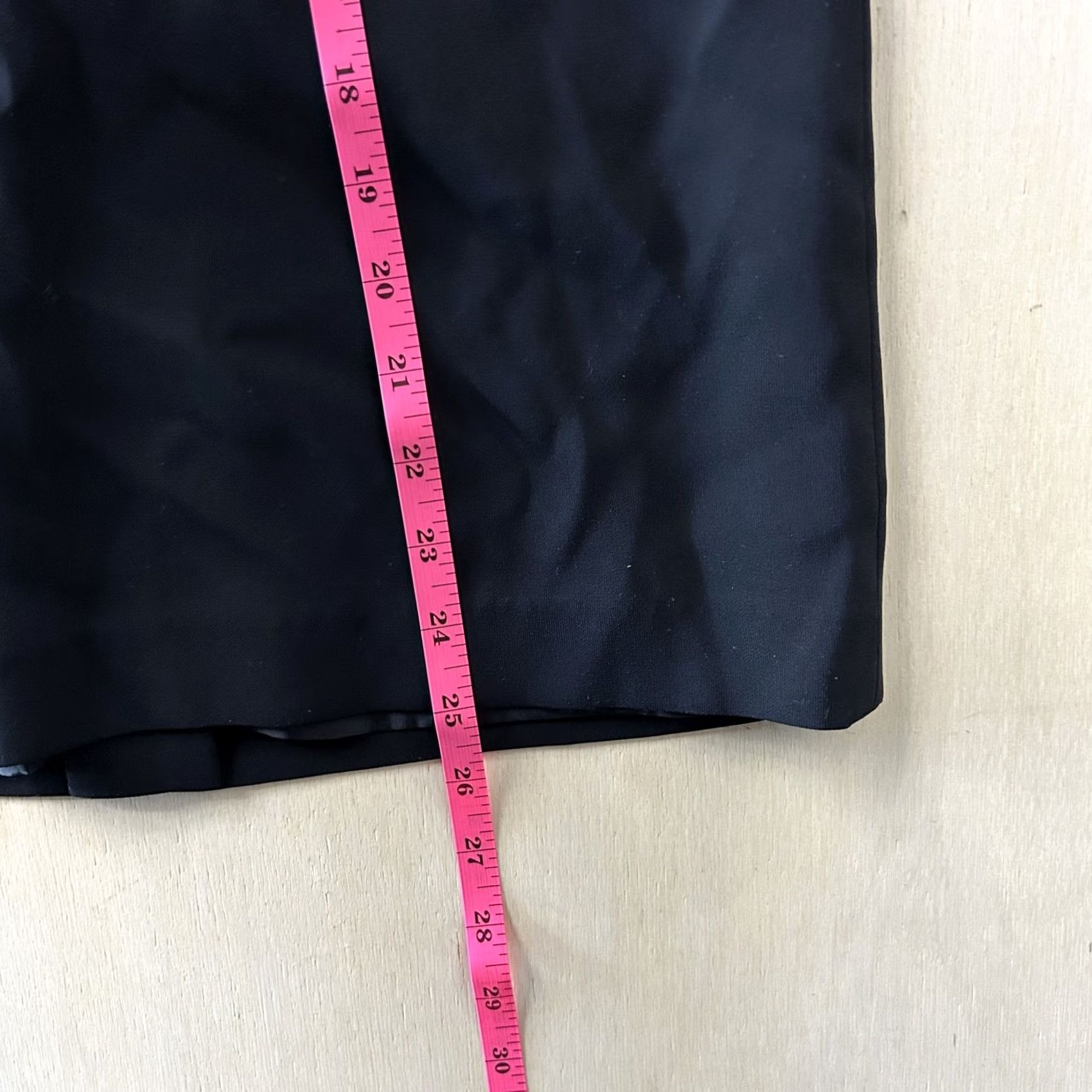 Kasper VINTAGE Kasper Skirt Womens 12 Black Pencil Midi Lined Back Vent Zip Workwear Office Size 34" / US 12 / IT 48 - 6 Thumbnail