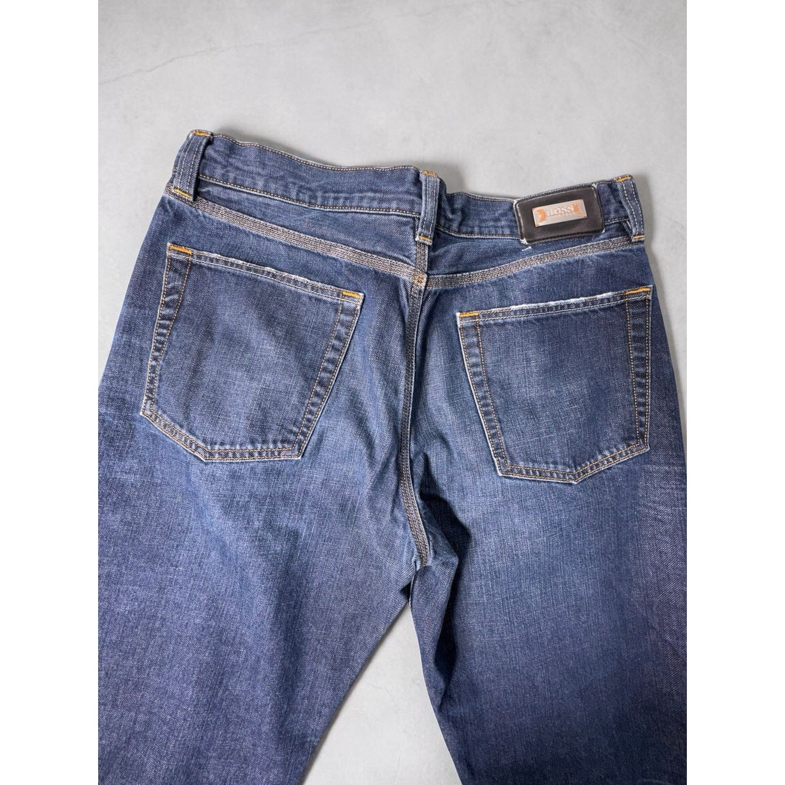 Hugo Boss Hugo Boss Alabama Jeans Mens 36x32 Blue Denim Straight Fit Size US 36 / EU 52 - 5 Thumbnail