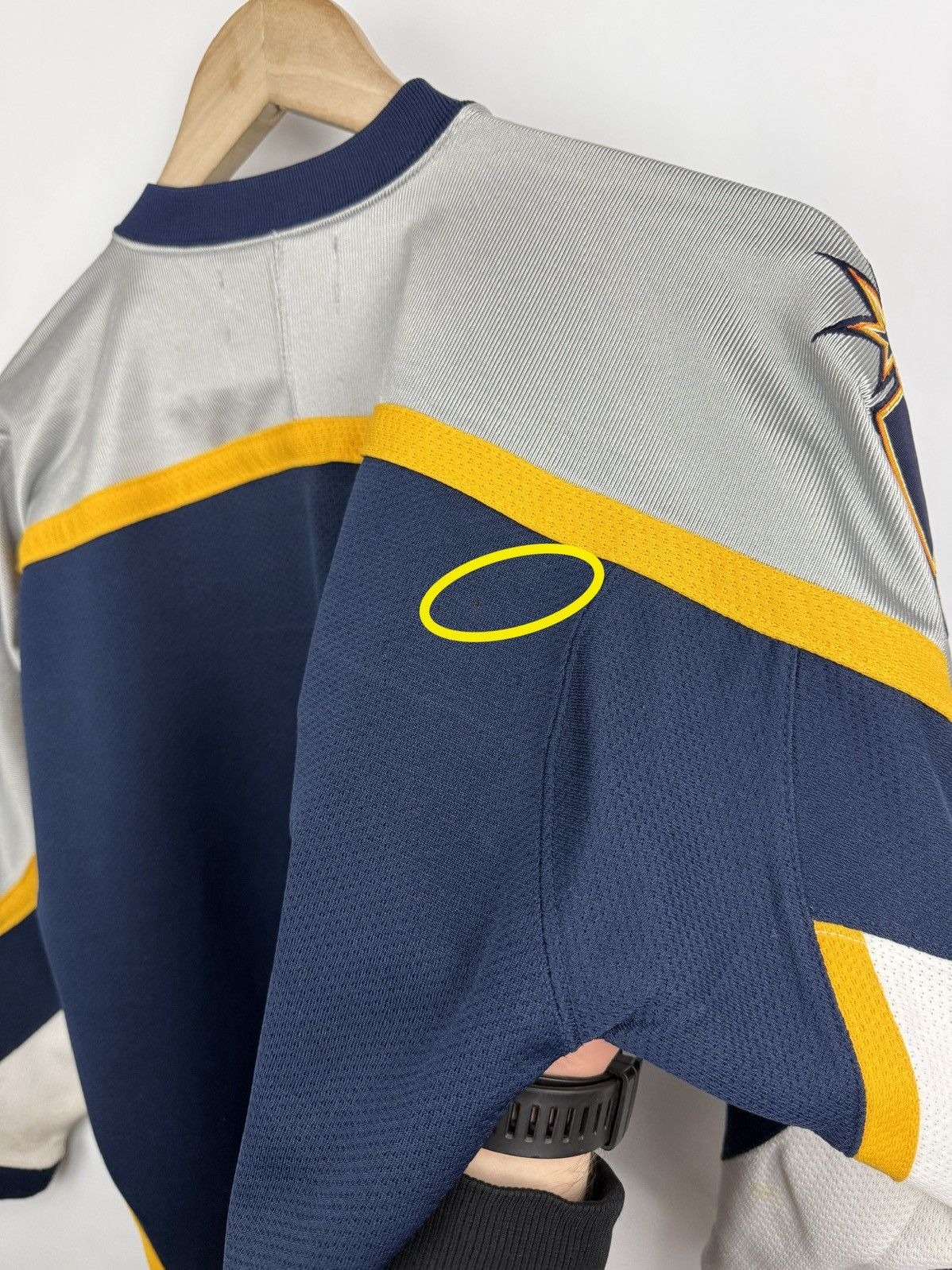 Starter 🇺🇸 Vintage 90s Starter Nashville Predators NHL Hockey Jersey Size US S / EU 44-46 / 1 - 13 Thumbnail