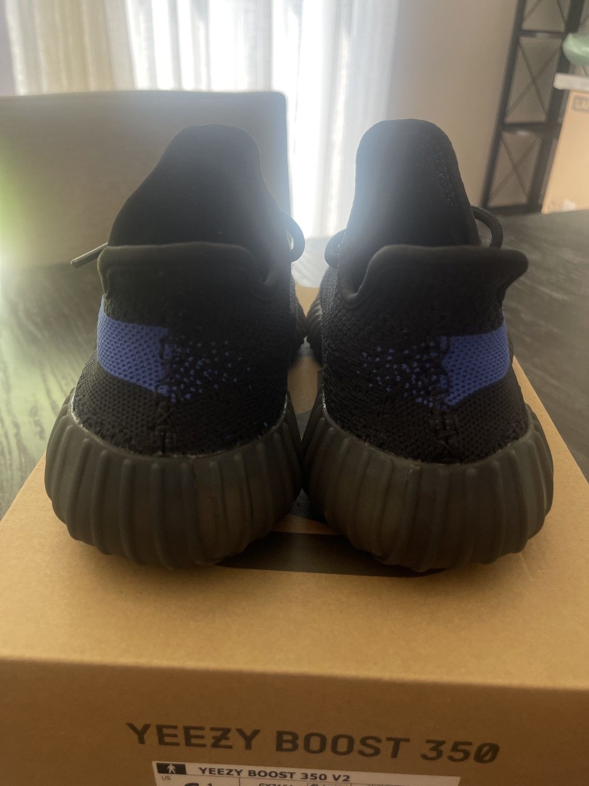 Yeezy Yeezy 350 Dazzling Blue Size US 6.5 / EU 39-40 - 4 Thumbnail