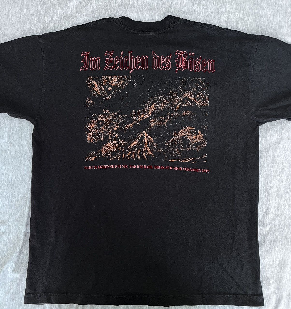 Anime Vintage Berserk T-Shirt (Ethereal Studios) Size US L / EU 52-54 / 3 - 2 Thumbnail