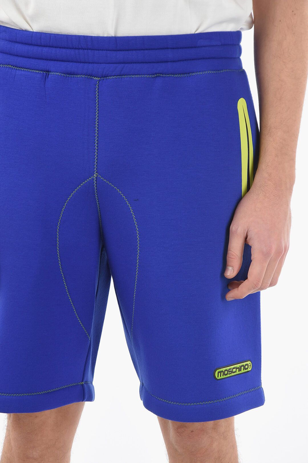 Moschino o1y0225 Logo Short in Blue Size US 36 / EU 52 - 3 Thumbnail