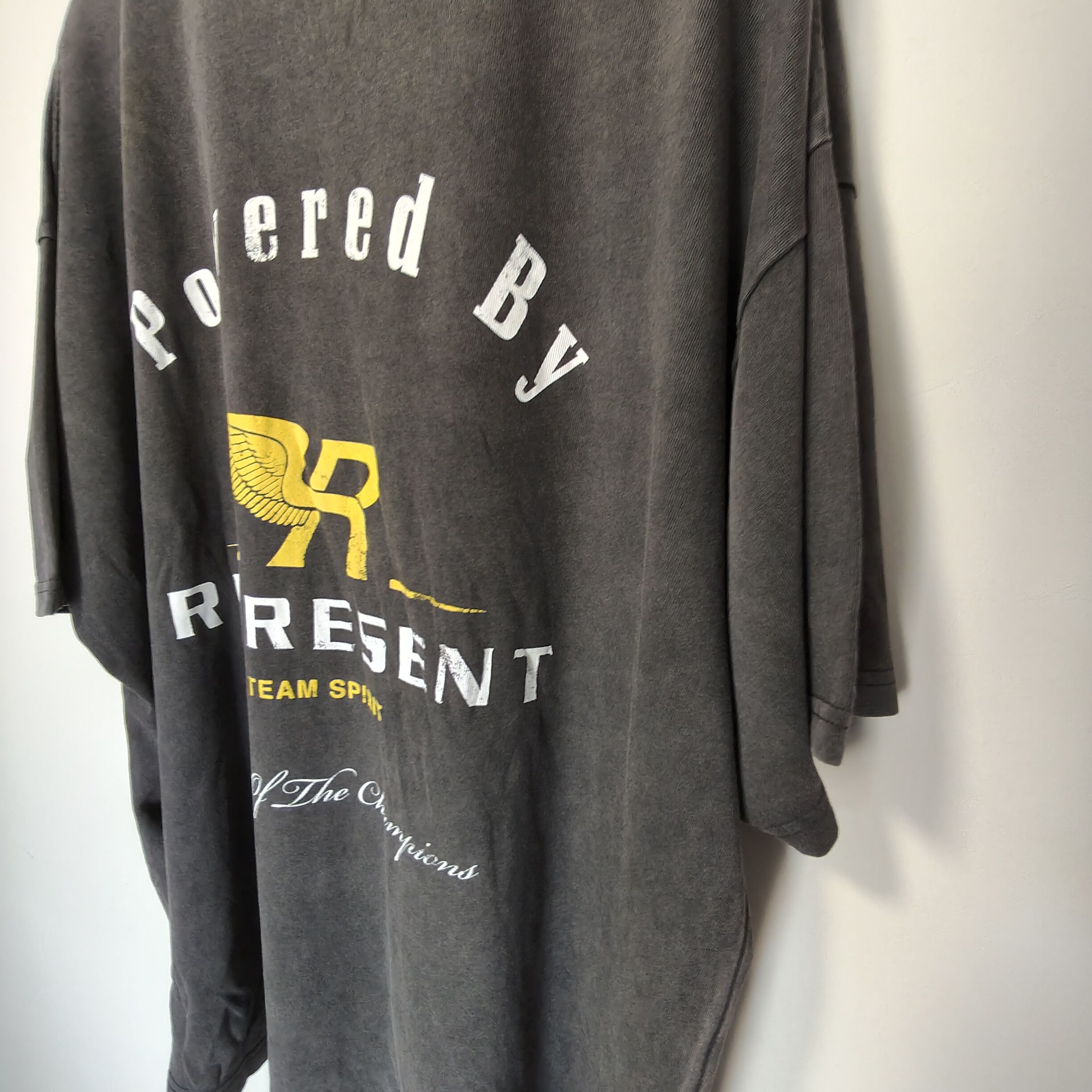 Represent Clo. Team Spirit t-sirt Size US XXL / EU 58 / 5 - 10 Thumbnail