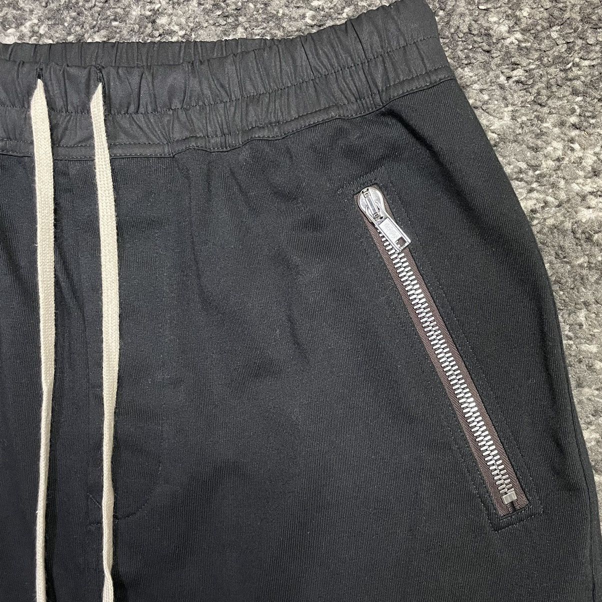Rick Owens *SOLD* Rick Owens Performa 3/4 Shorts Size US 40 / EU 56 - 3 Thumbnail