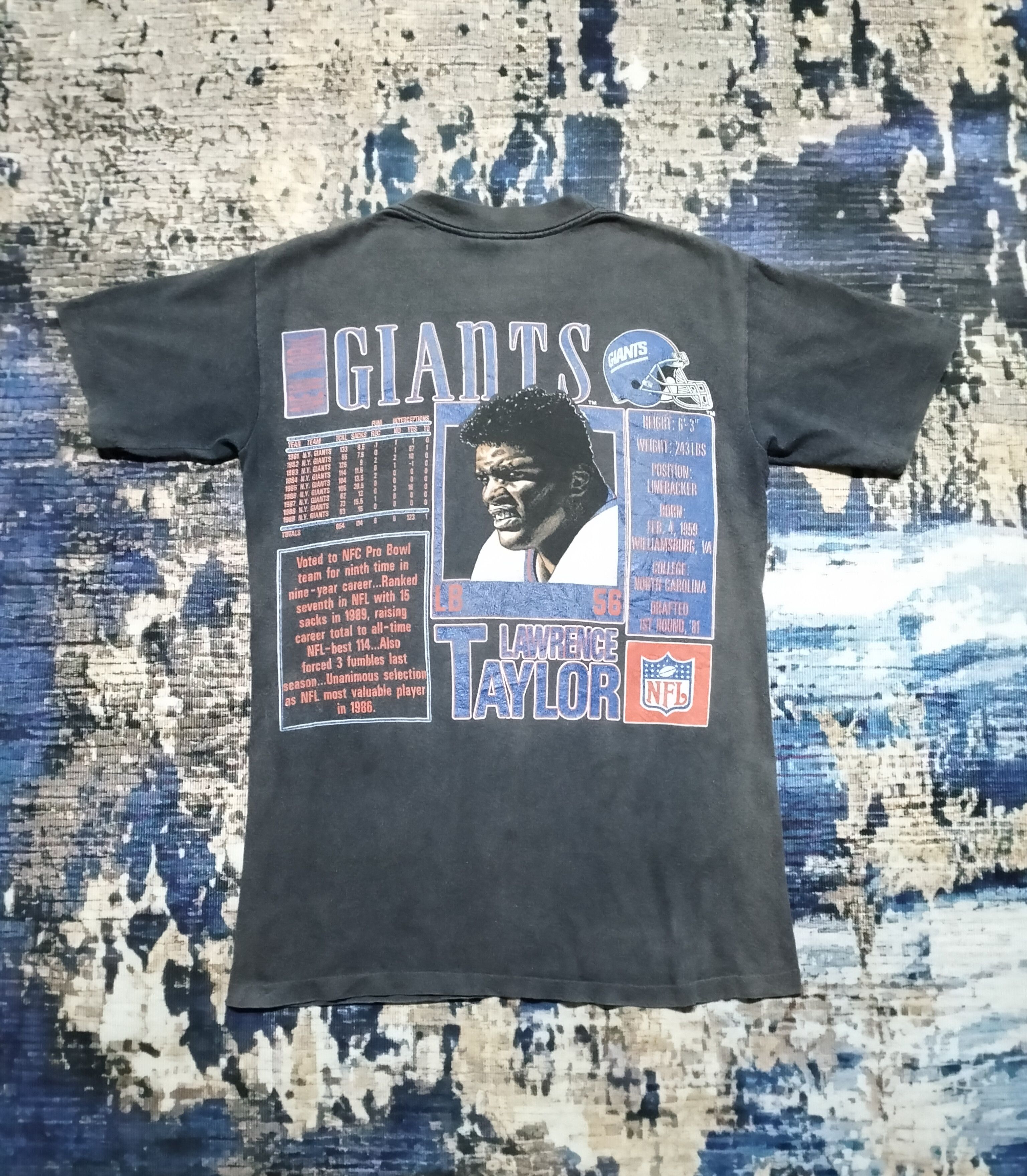 NFL VTG USA Nutmeg Black NFL New York Giants Lawrence Taylor Tee Size US M / EU 48-50 / 2 - 2 Thumbnail