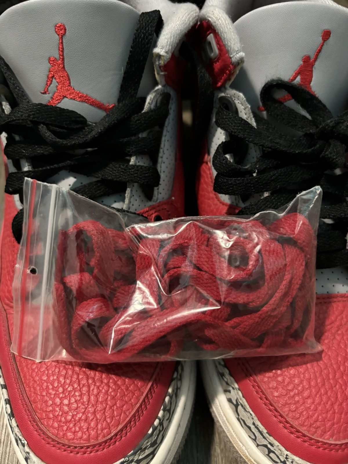 Jordan Brand AIR JORDAN 3 - Red Cement Size US 9 / EU 42 - 8 Thumbnail