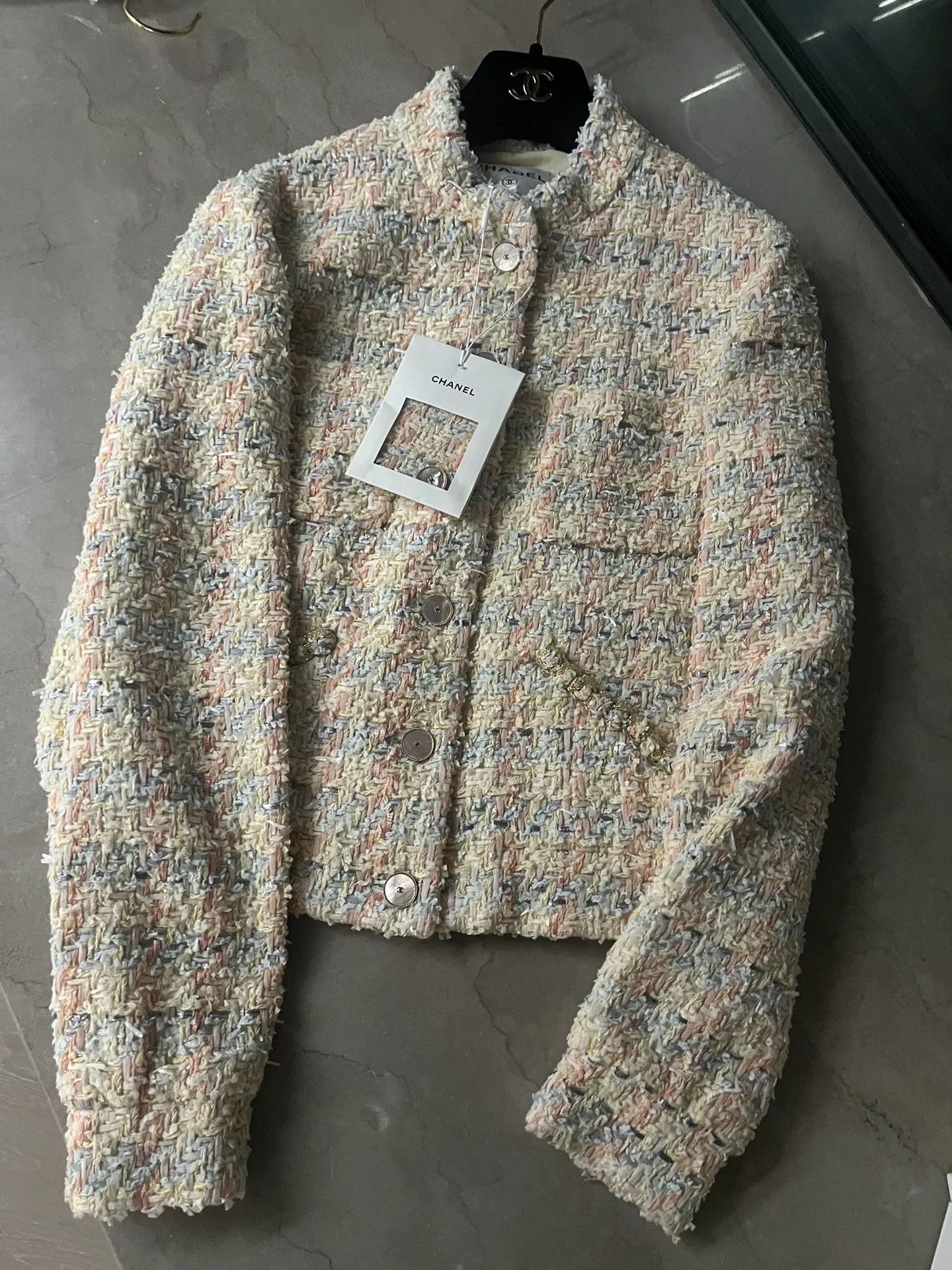 Chanel Chanel 25P Tweed Jacket Size 36 Size US S / EU 44-46 / 1 - 1 Thumbnail