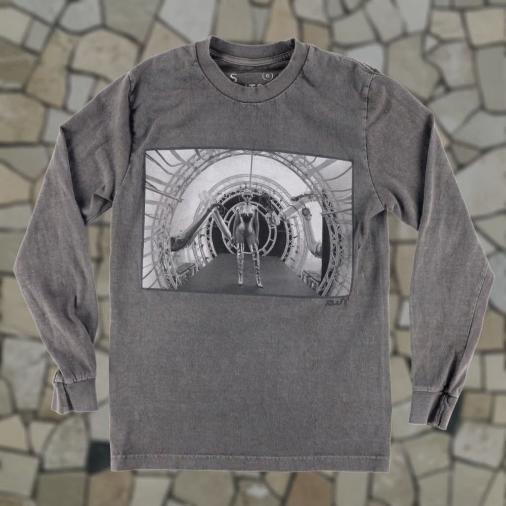 Vintage Beyonce Renaissance Summer Solid Long Sleeve T-Shirt Gray Mens S Size US S / EU 44-46 / 1 - 1 Thumbnail