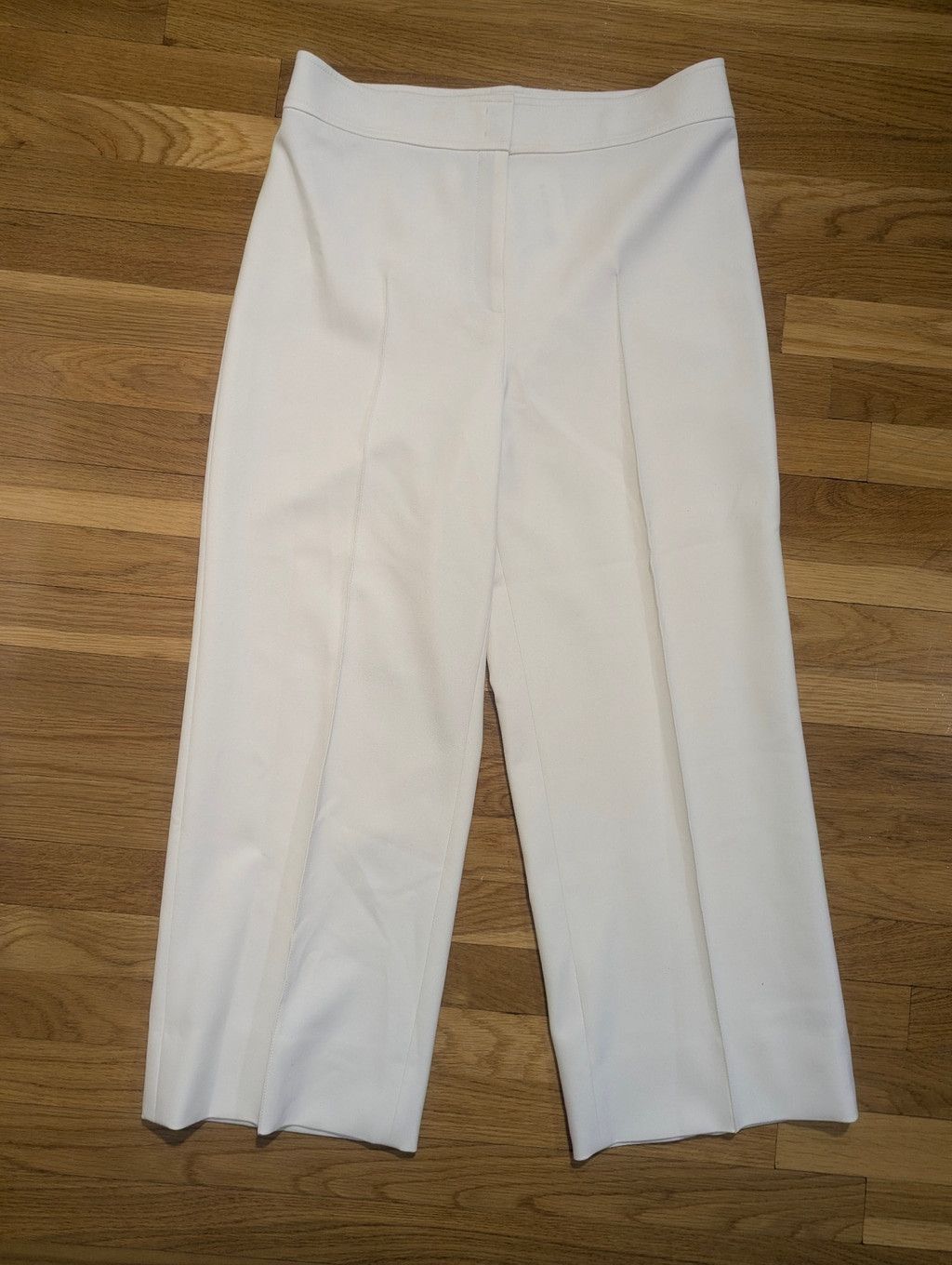 Akris Akris Punto NWT Chieko Cream Kick Flare Crop Trousers Size Size 32" / US 10 / IT 46 - 11 Thumbnail