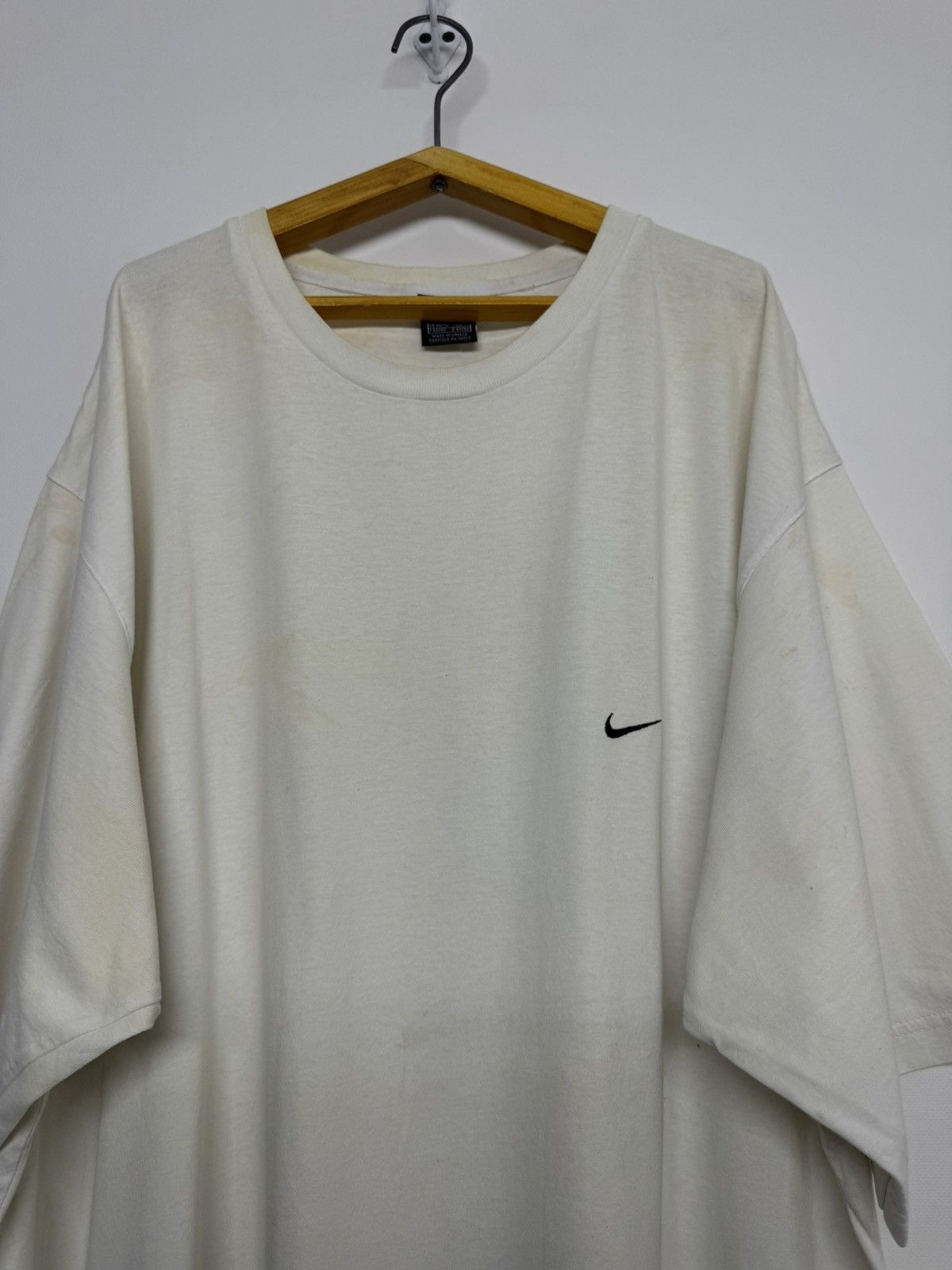 Nike Vintage Y2K Nike Small Swoosh Logo T Shirt 00’s Size US XXL / EU 58 / 5 - 4 Thumbnail