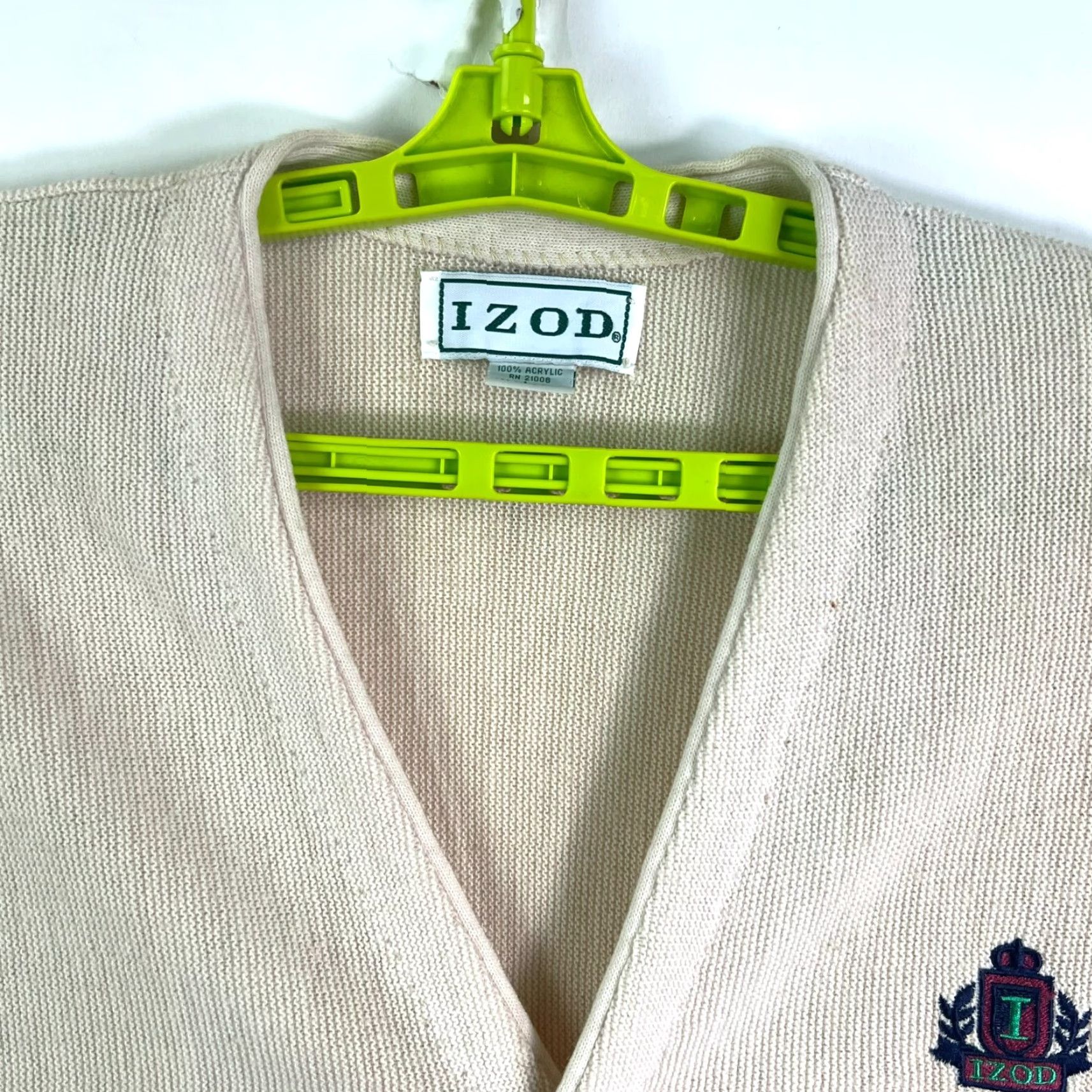 Izod VINTAGE IZOD Cardigan Sweater Mens L Ivory Acrylic V-Neck Button Knit All Seasons USA Size US L / EU 52-54 / 3 - 3 Thumbnail