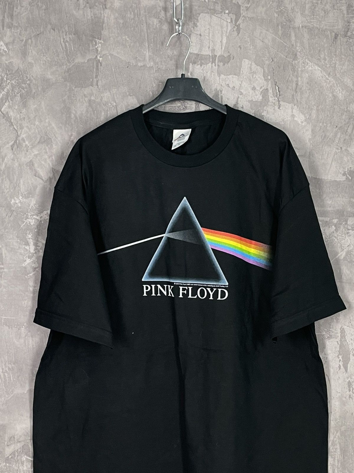Band Tees × Pink Floyd × Vintage Vintage 90s Pink Floyd European Tour T-Shirt Size US XL / EU 56 / 4 - 2 Thumbnail