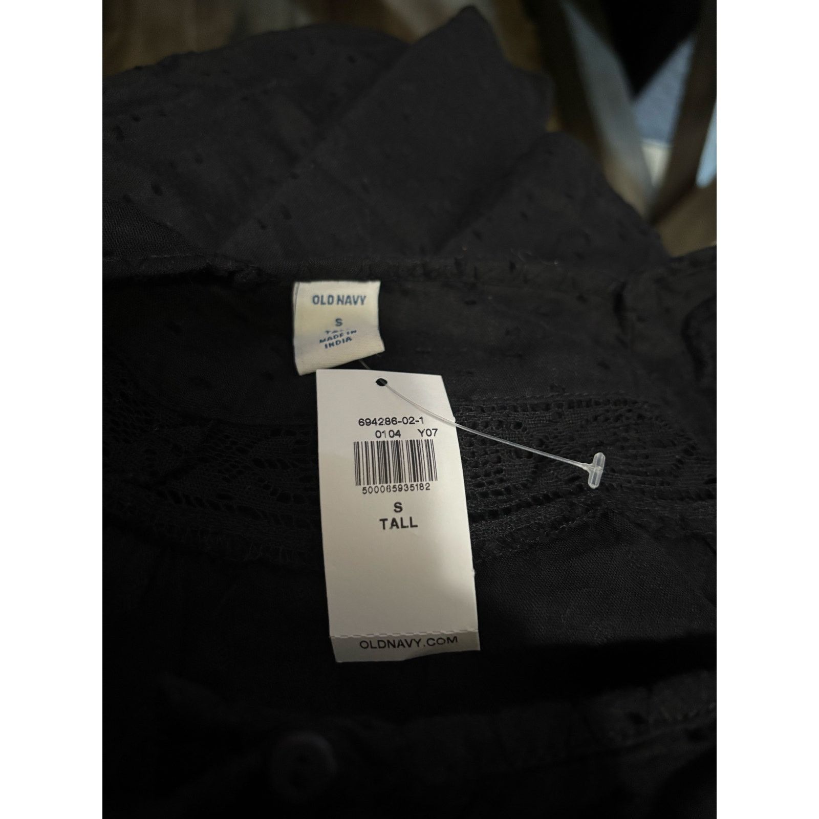 Old Navy Old Navy Black Eyelet Blouse Size S Tall NWT Size S / US 4 / IT 40 - 3 Thumbnail