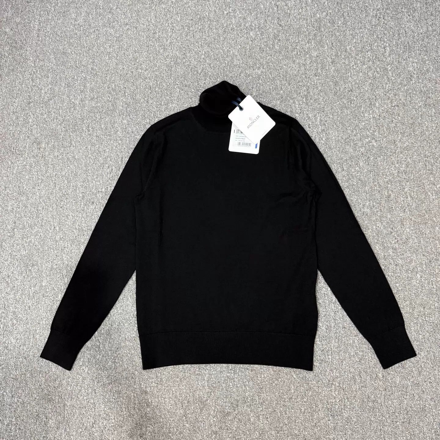 Moncler Moncler Black Wool Long Sleeve Knit Sweater M New With Tags Size M / US 6-8 / IT 42-44 - 1 Thumbnail