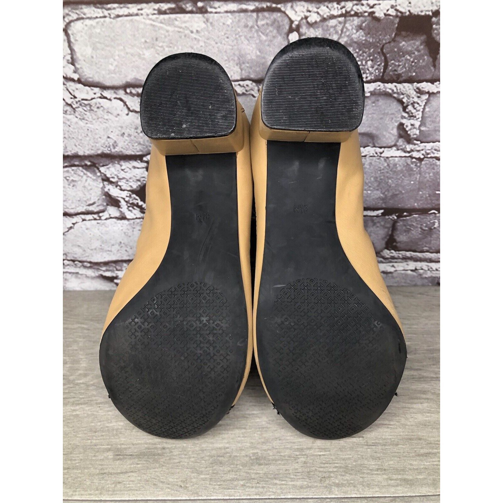 Tory Burch Tory Burch Tan Leather Black Patent Leather Block Heels Wome Size US 8.5 / IT 38.5 - 7 Thumbnail