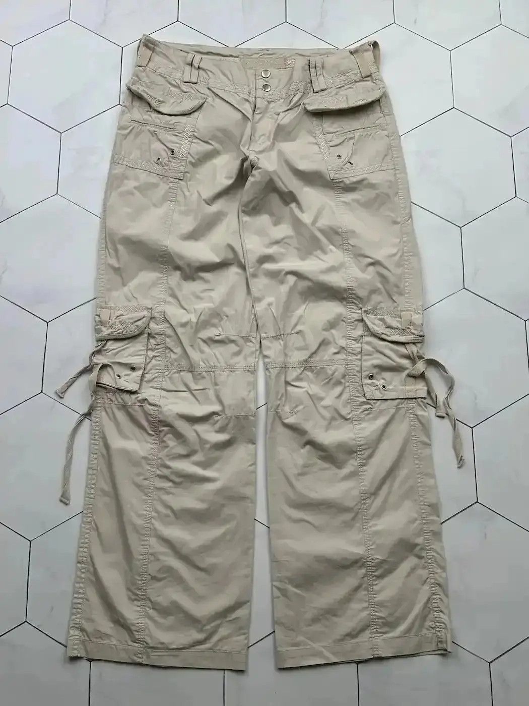 Japanese Brand Vintage Cargo Bondage Wide Pants (B455)E2 Size US 30 / EU 46 - 1 Thumbnail