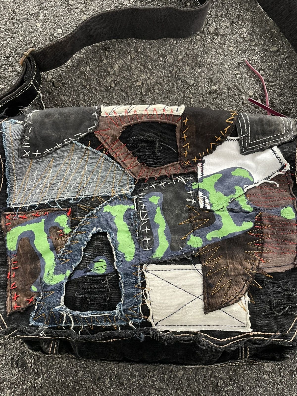 If Six Was Nine Touch JeanSmitch Patchwork SlingBag Size ONE SIZE - 2 Thumbnail