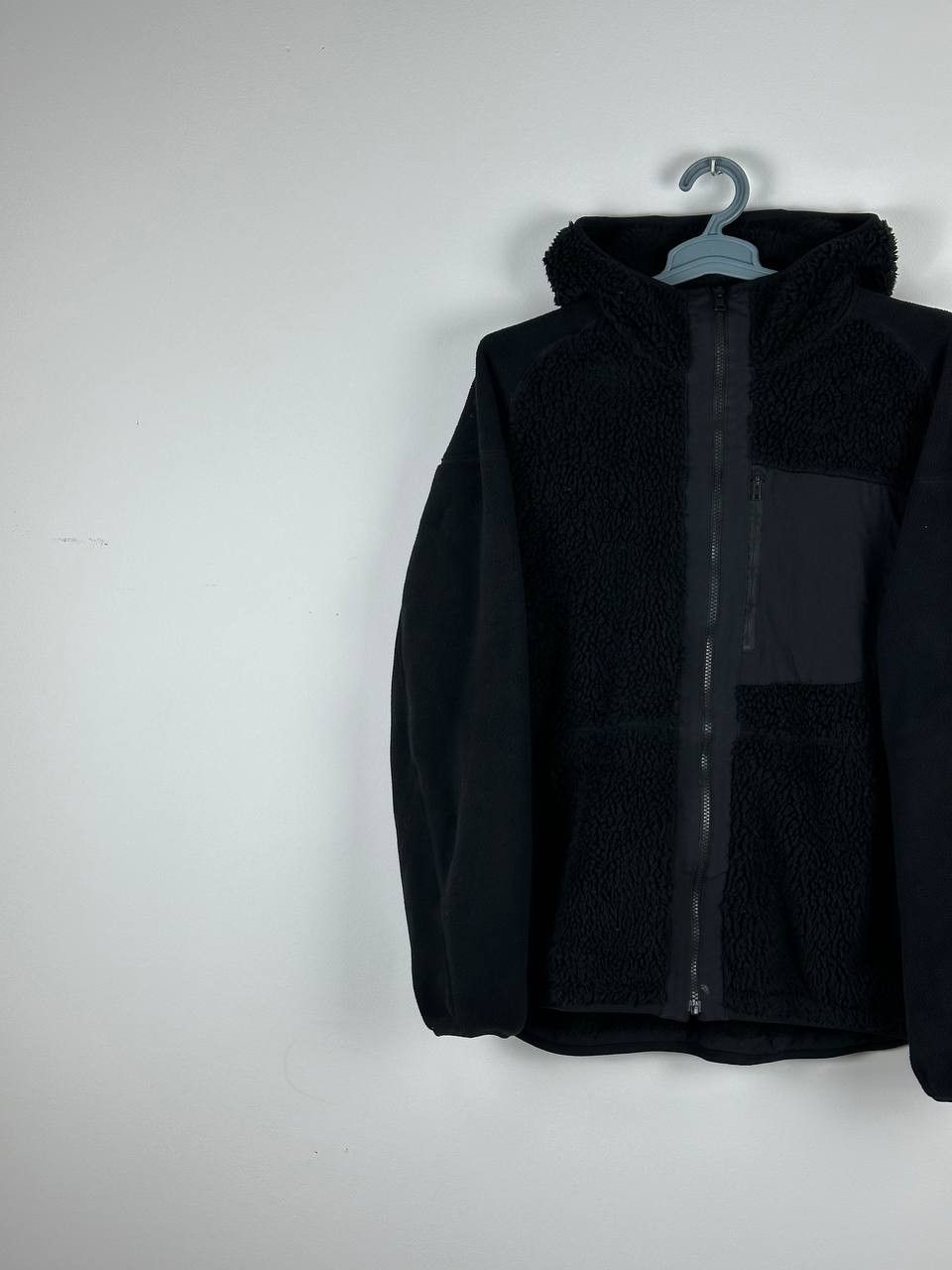 Uniqlo × White Mountaineering Uniqlo White Mountaineering Black Hooded Fleece Jacket Size US XL / EU 56 / 4 - 2 Thumbnail