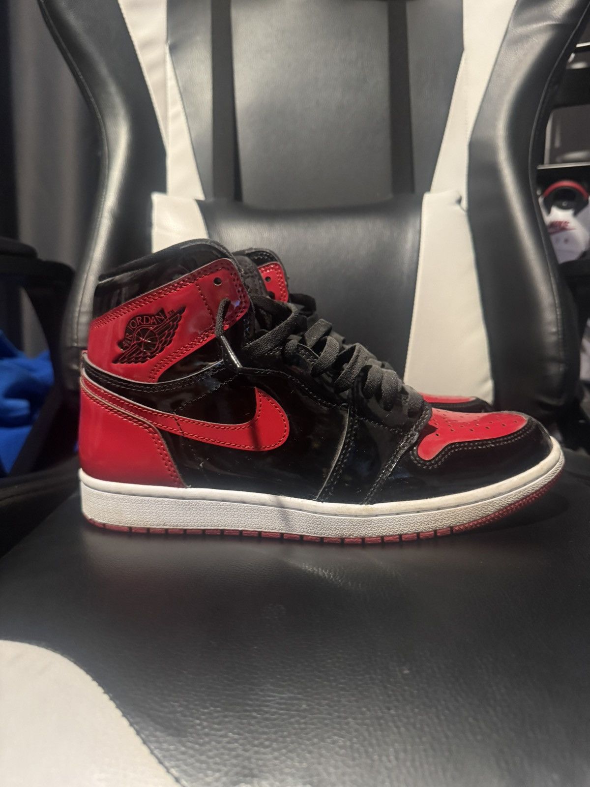 Jordan Brand Air Jordan 1 Retro OG patent bred Size US 9.5 / EU 42-43 - 1 Thumbnail