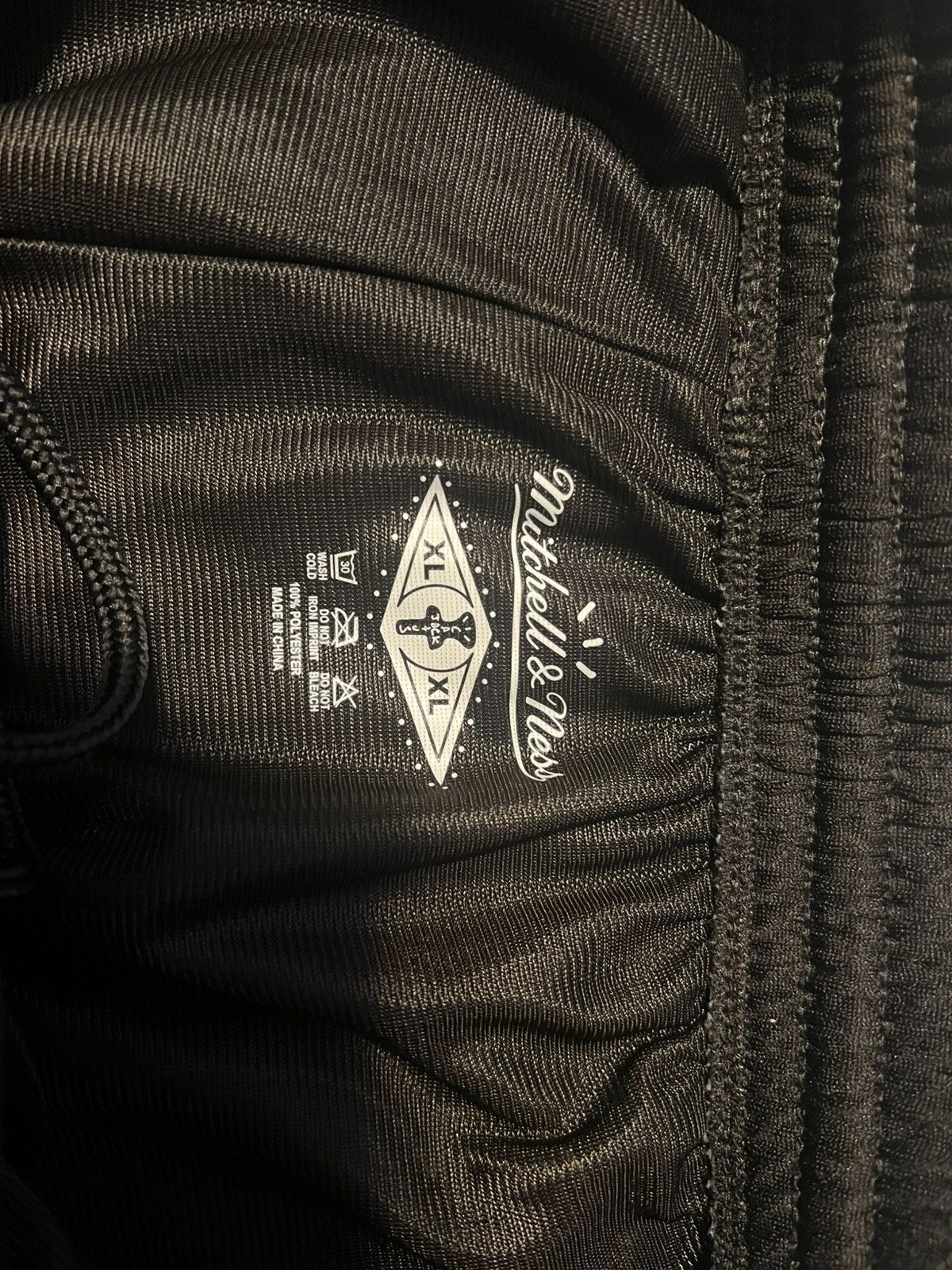 Travis Scott Travis scott x Oregon Ducks Size US 34 / EU 50 - 3 Thumbnail