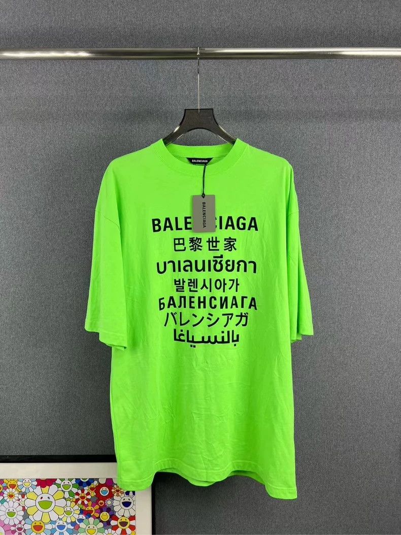 Balenciaga Balenciaga Green Seven Language Short Sleeves Size US S / EU 44-46 / 1 - 1 Thumbnail