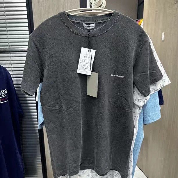 Balenciaga Balenciaga Grey Small Logo Short Sleeve Size US S / EU 44-46 / 1 - 1 Thumbnail