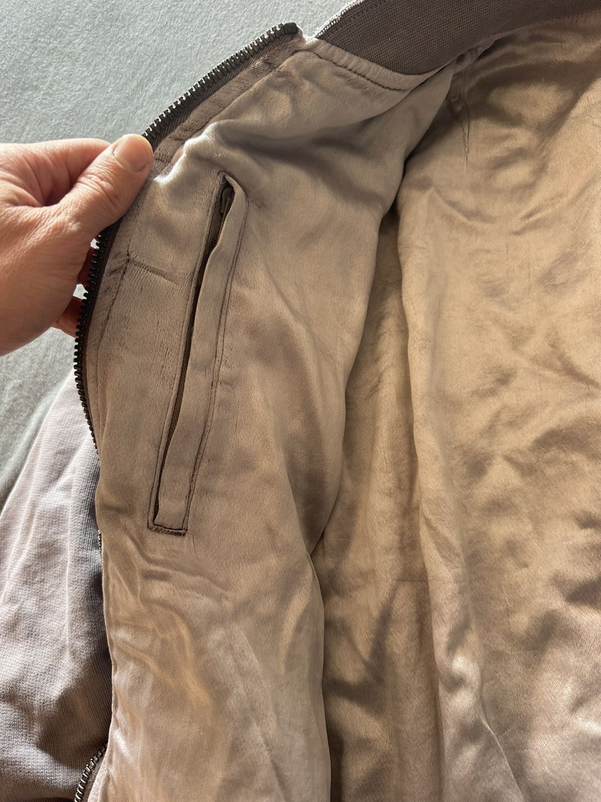Haider Ackermann Haider Ackermann Reversible Perth Bomber Size US XXS / EU 40 - 4 Thumbnail