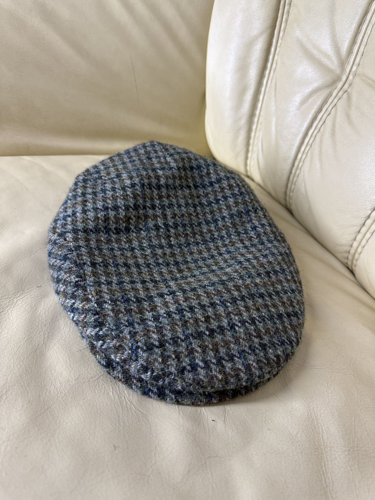 Harris Tweed Harris Tweed By Debenhams Tress & co flat cap wool Size ONE SIZE - 1 Thumbnail
